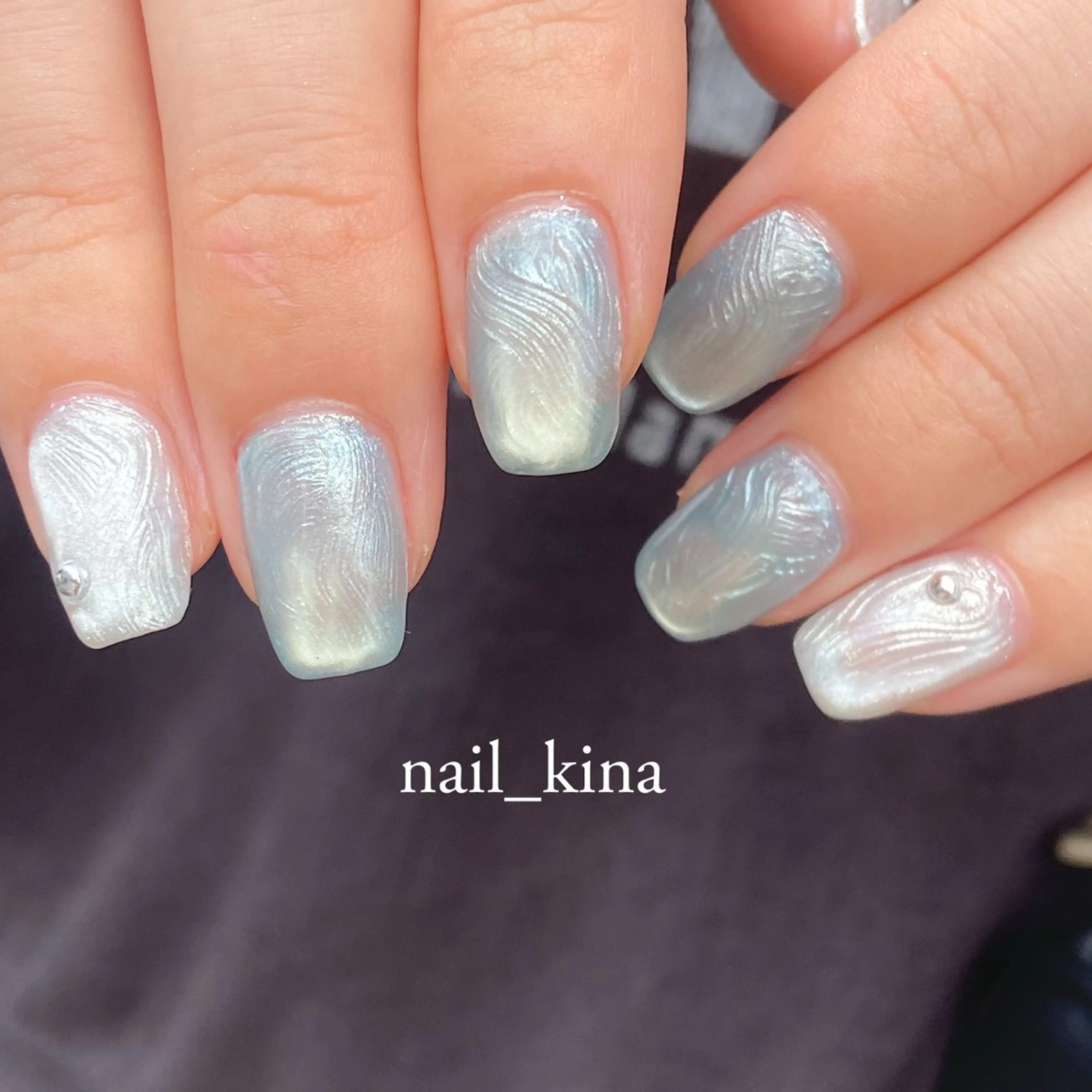 ネイル マグネットネイル ニュアンスネイル ワンカラーネイル 夏ネイル nail_ kinaのネイルデザイン
