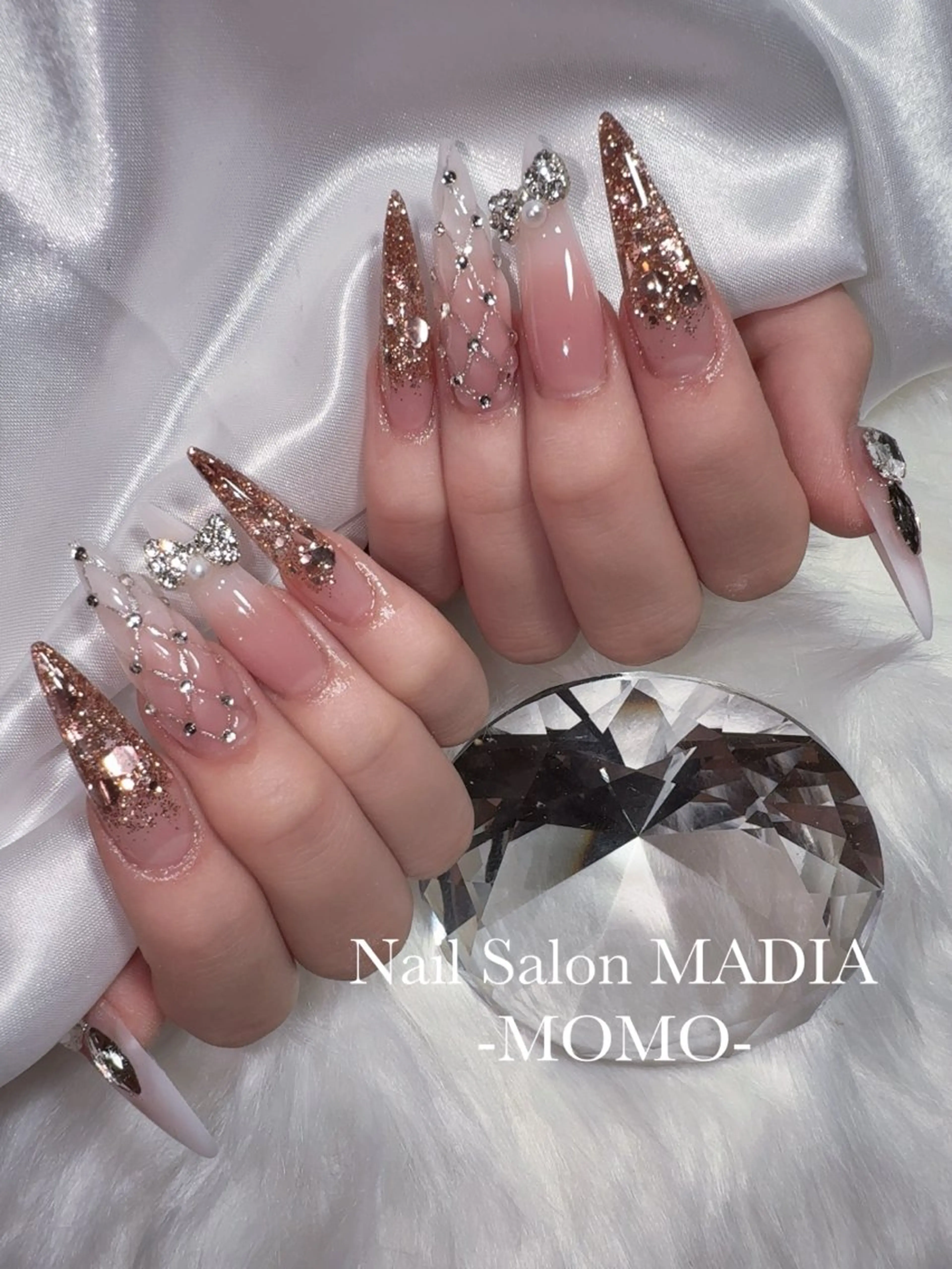 ネイル MADIA所属・momo .のネイルデザイン