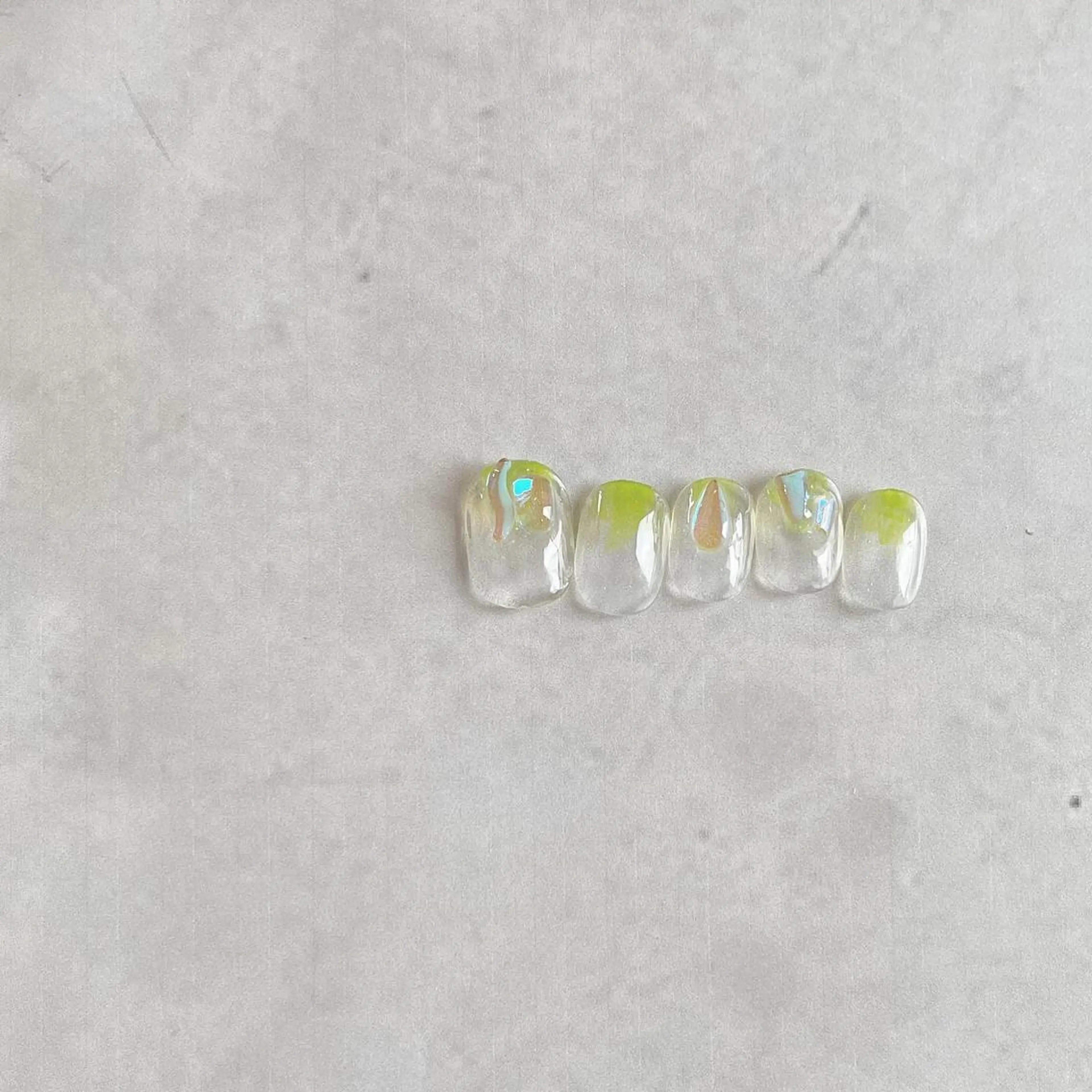 ネイル 氷ネイル・うるうるネイル 韓国ネイル ストーンネイル フリーランス¨̮⃝ ネイリストOKADAのネイルデザイン