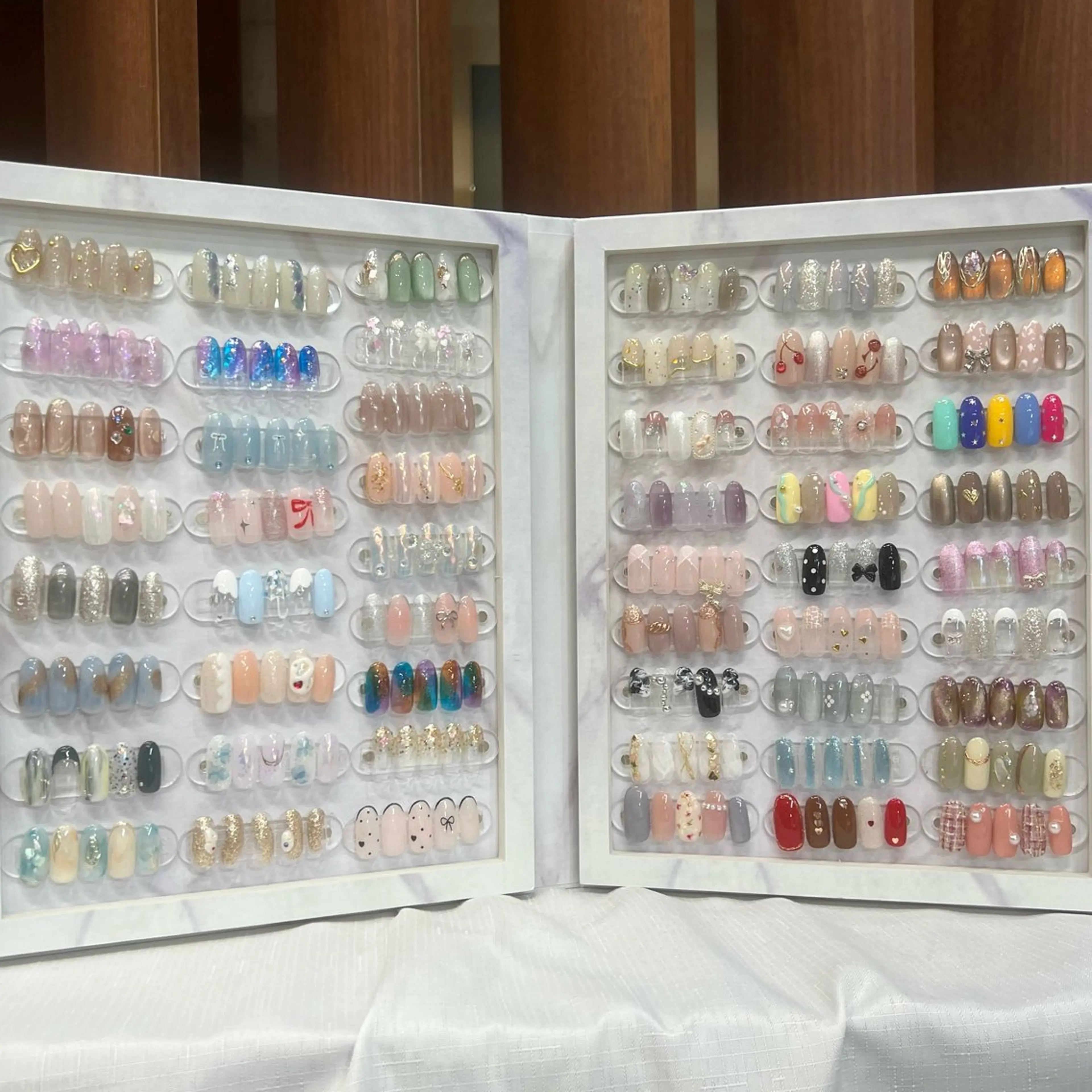 ネイル BeautySalonMIYAVI所属・浅草MIYAVI クミのネイルデザイン