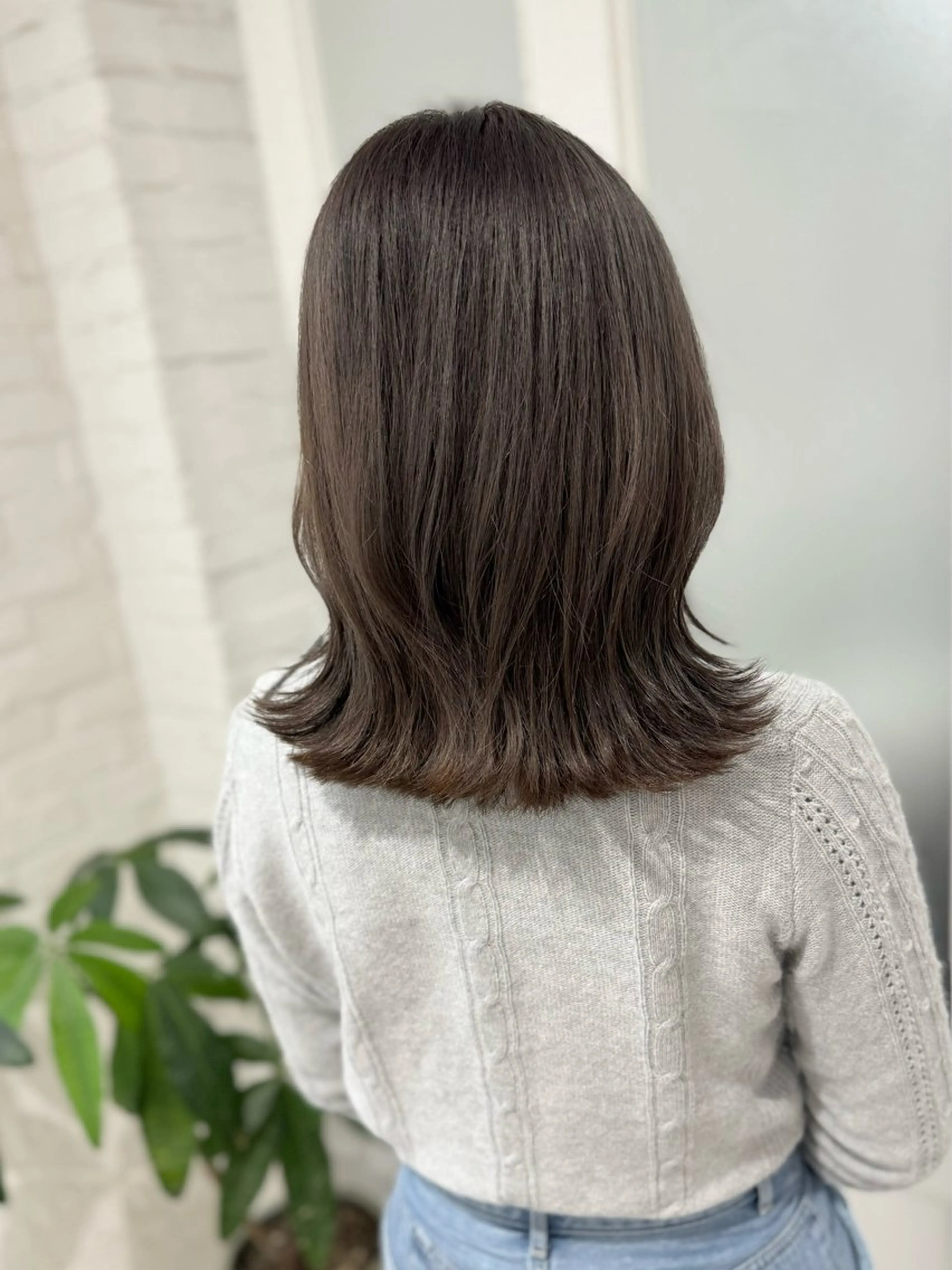 ミディアム カット ヘアカラー トリートメント 米津 優花のヘアスタイル