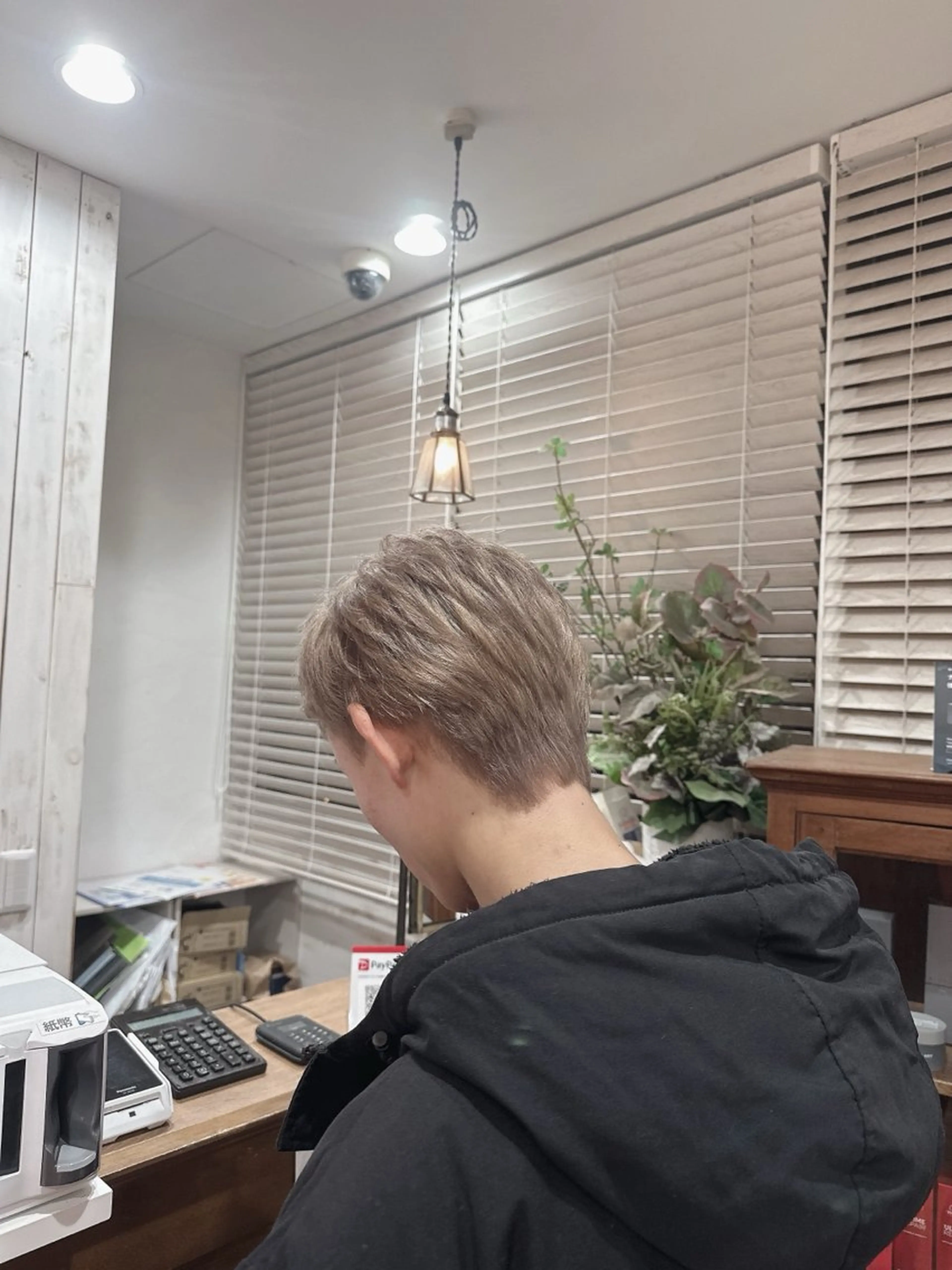 ショート カラー メンズ ROIS渋谷【ロイス】所属・高橋大樹/グレージュ /ベージュ/美髪のヘアスタイル