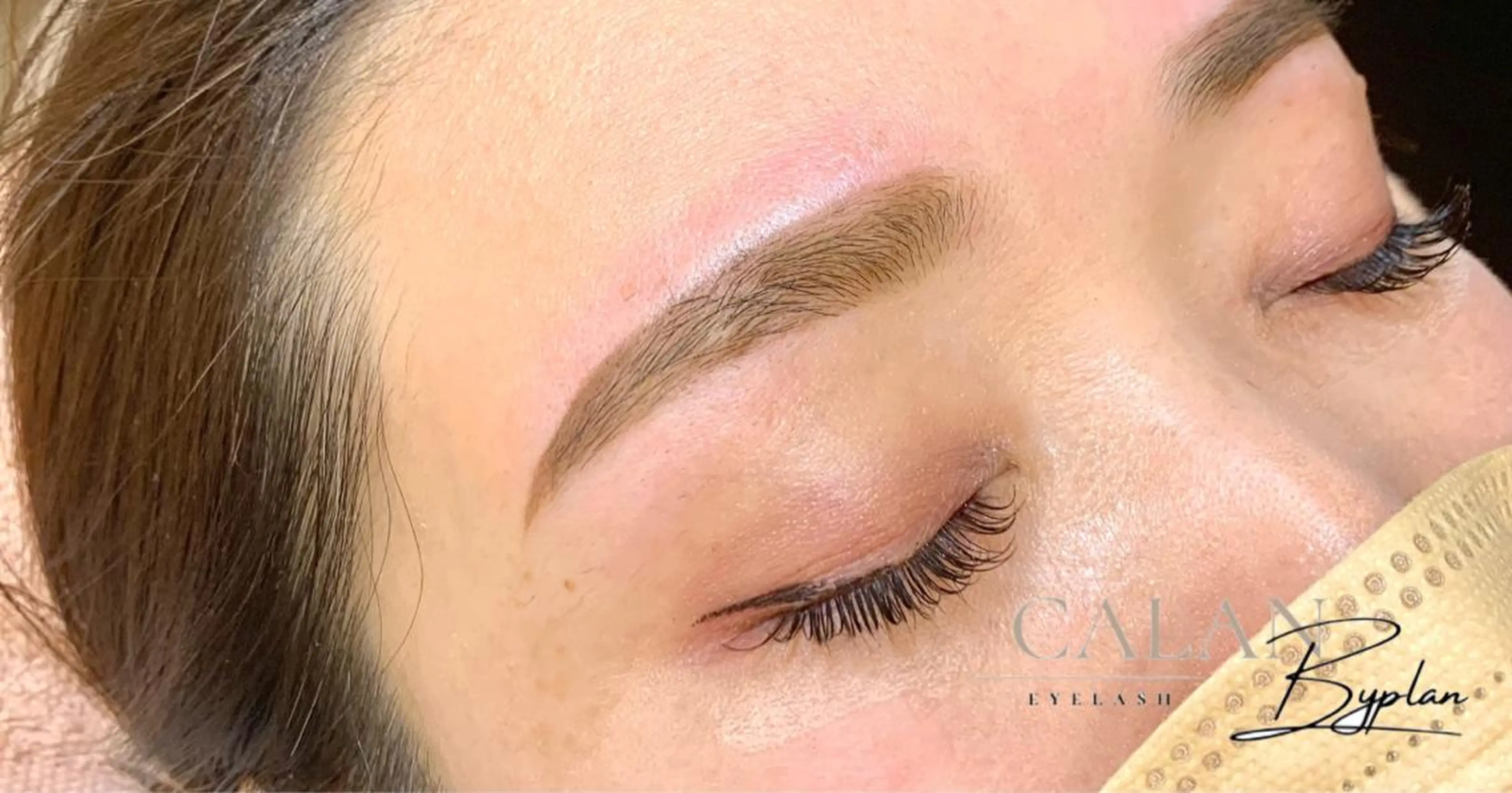 マツエク・マツパ アイブロウ フラットラッシュ LEDマツエク /束感🎀yukiのマツエク・マツパデザイン