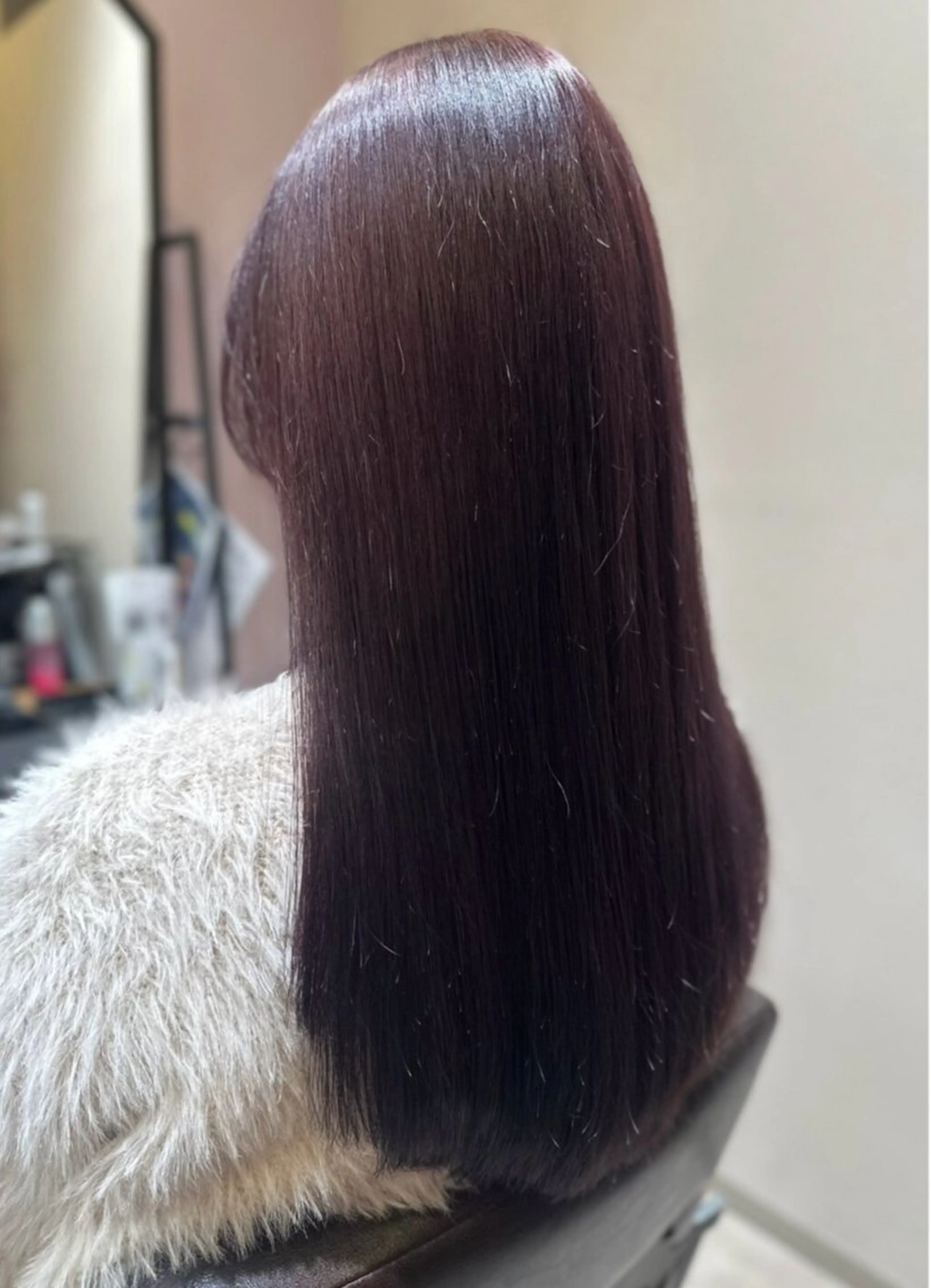 ロング カラー 作野 潮織のヘアスタイル