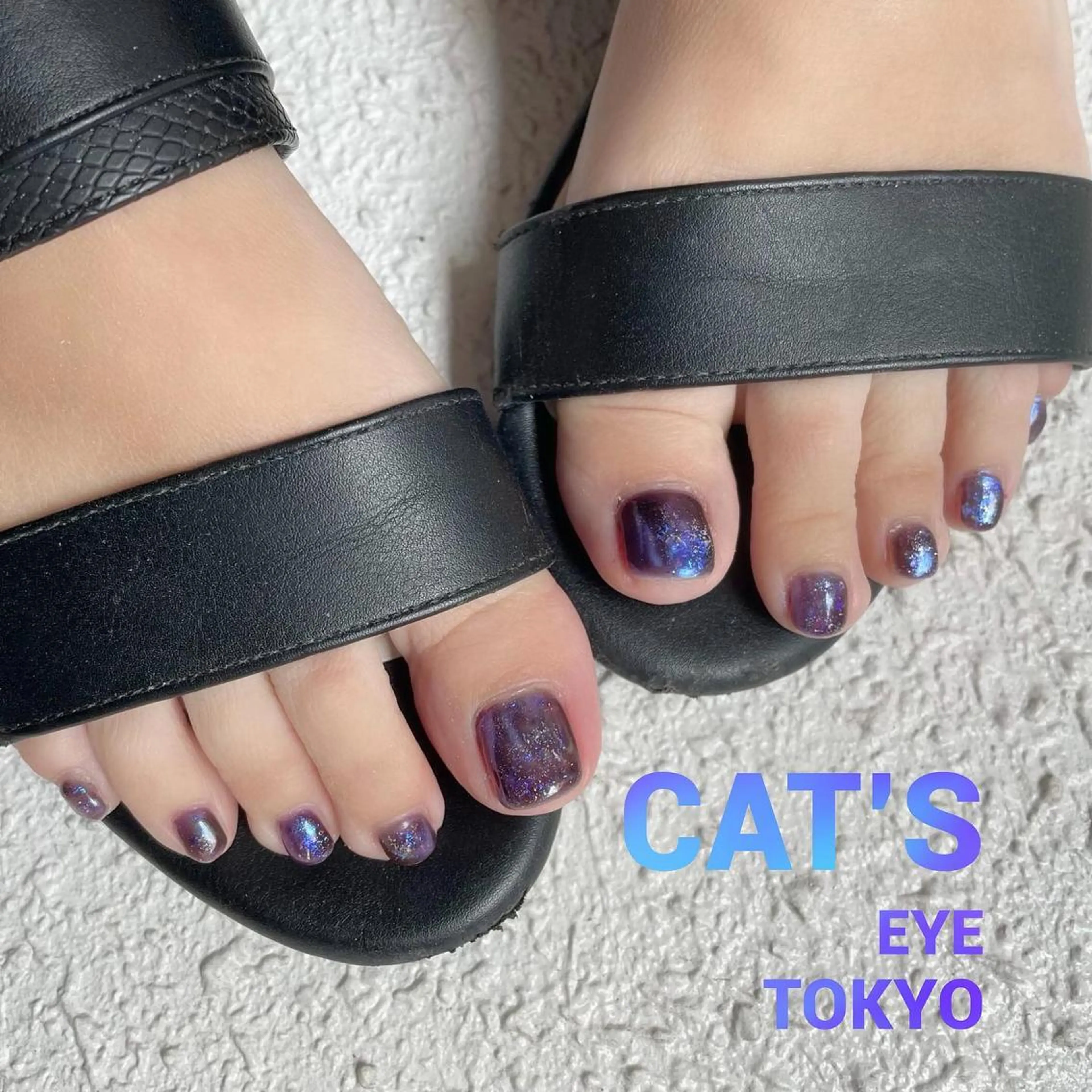 ネイル マツエク・マツパ フットネイル Cat's eye TOKYO 新宿店のネイルデザイン