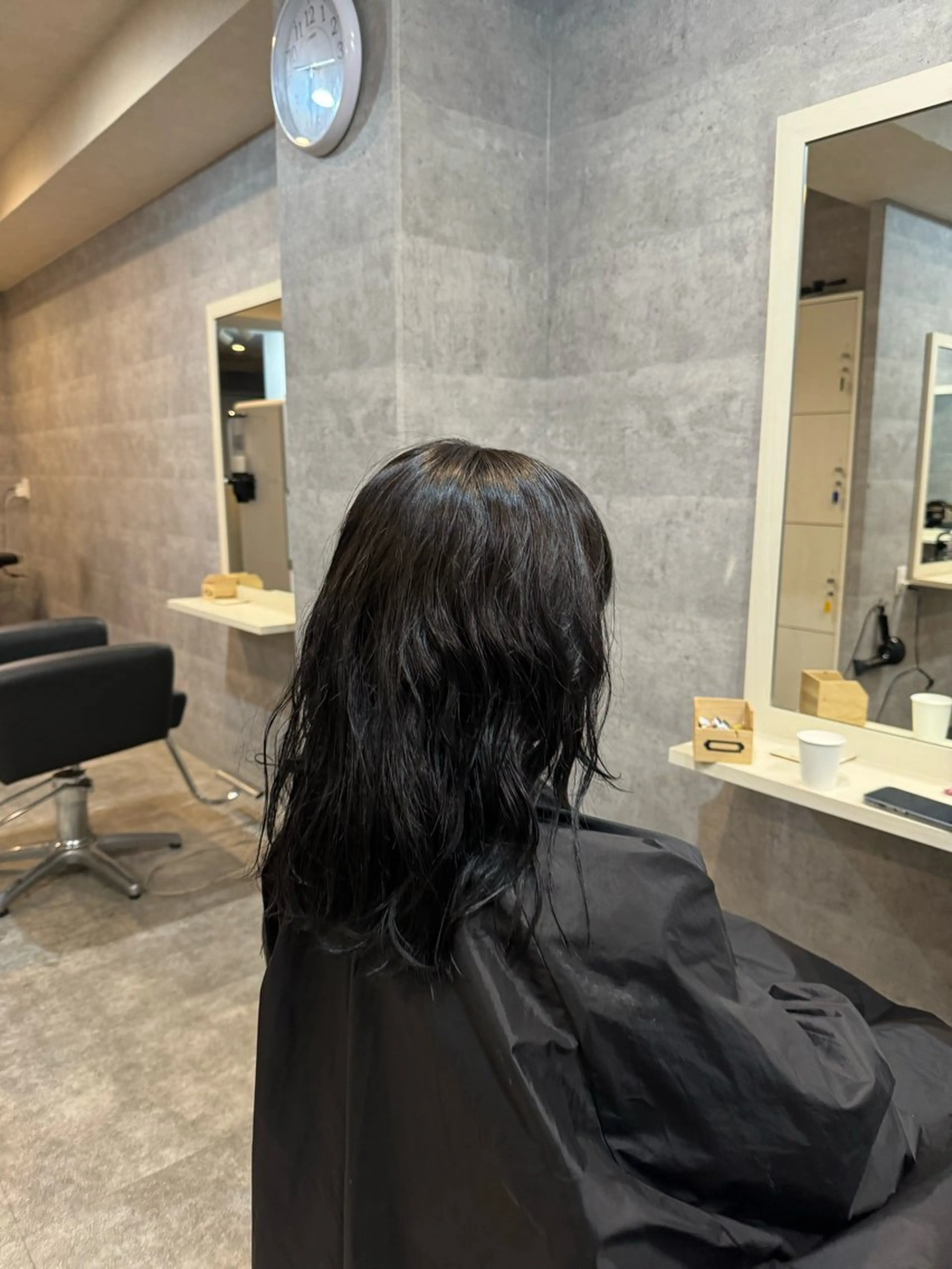 ミディアム BEL所属・三池 ブルノのヘアスタイル