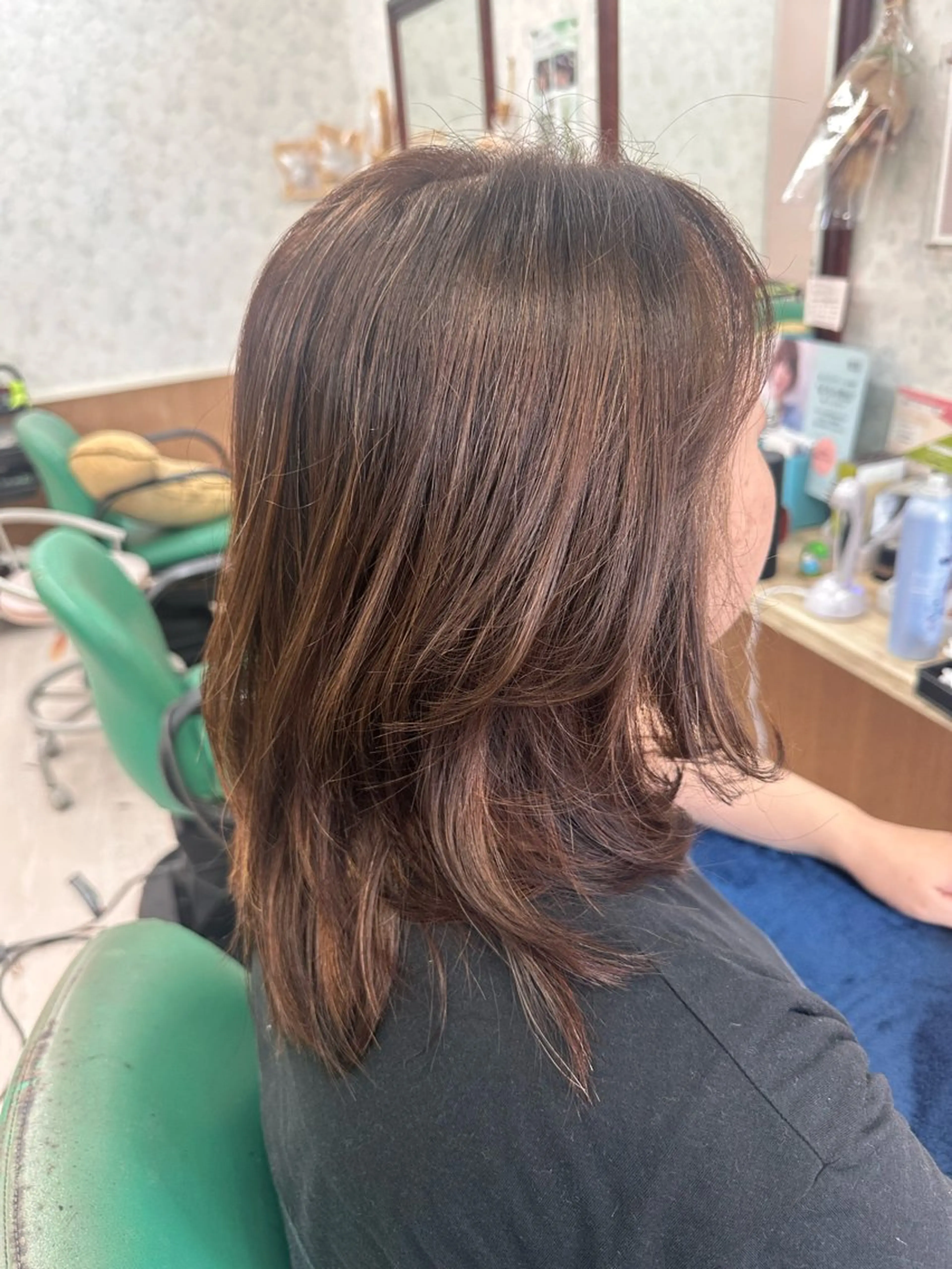 セミロング カット ヘアカラー トリートメント 髪質改善のプロ✨りな さんのヘアスタイル