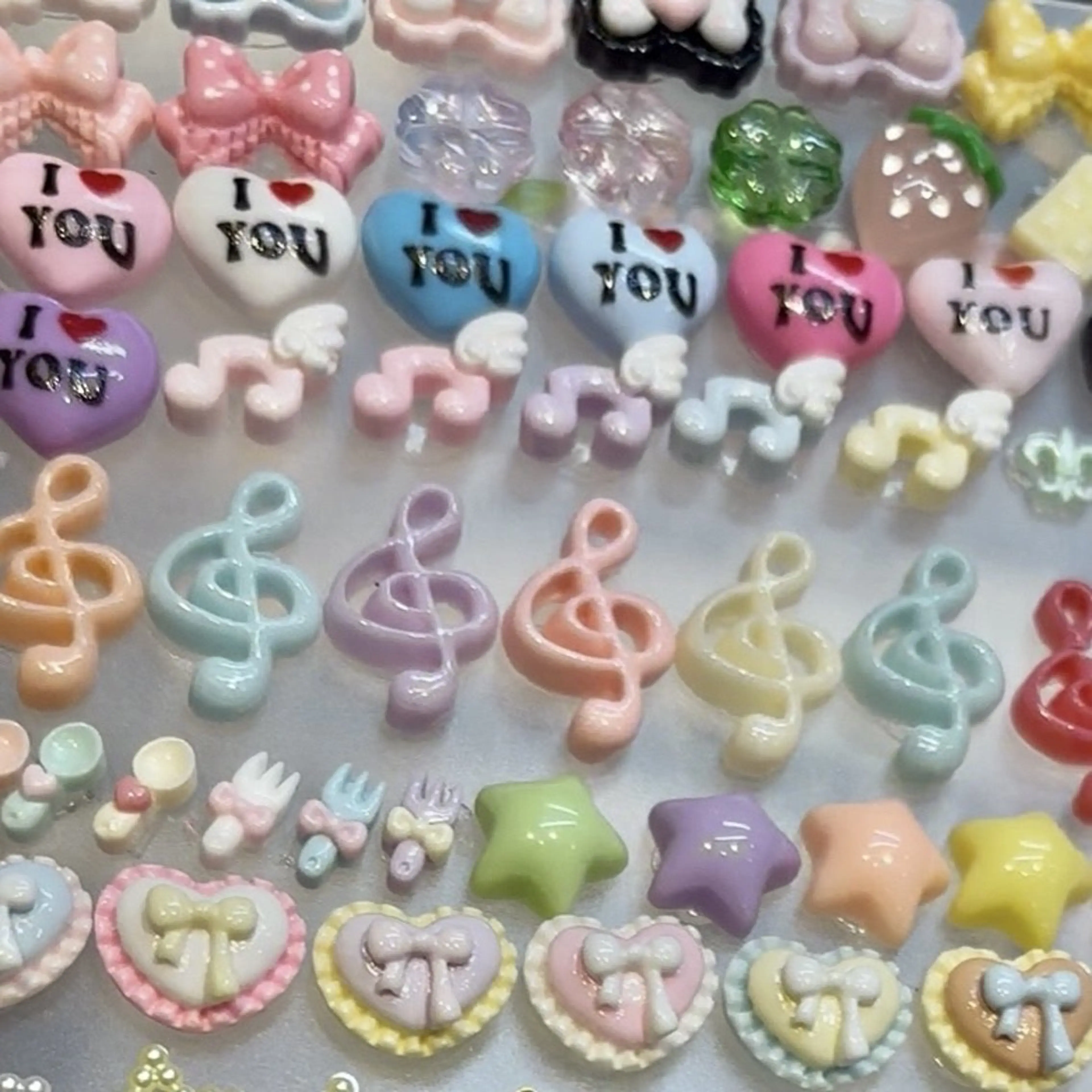 SLASH所属・Momo ♡のネイルデザイン