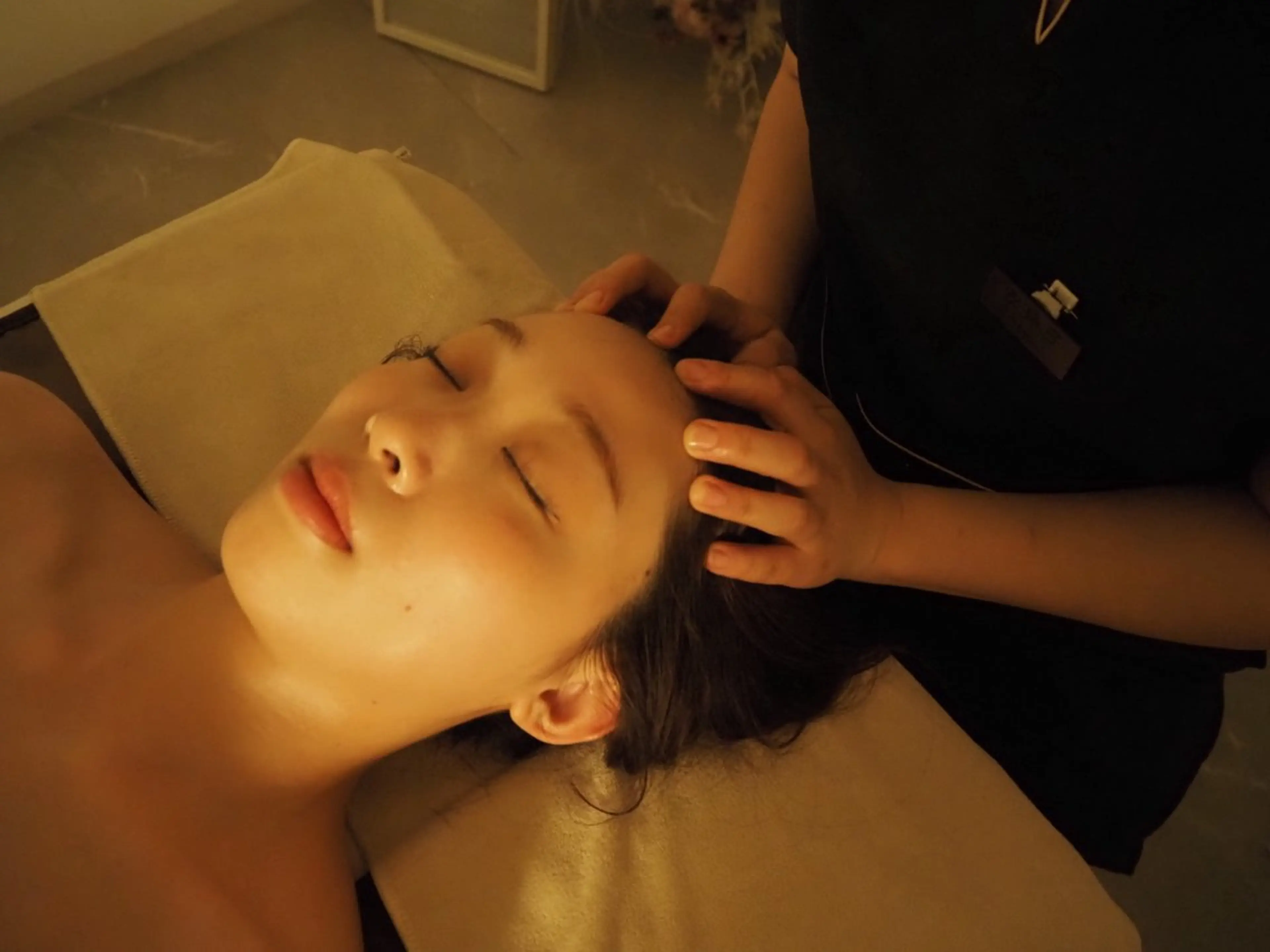 【HPBで口コミ記入必要】寝落ち率9割のヘッド×全身深部リンパマッサージ120分の写真