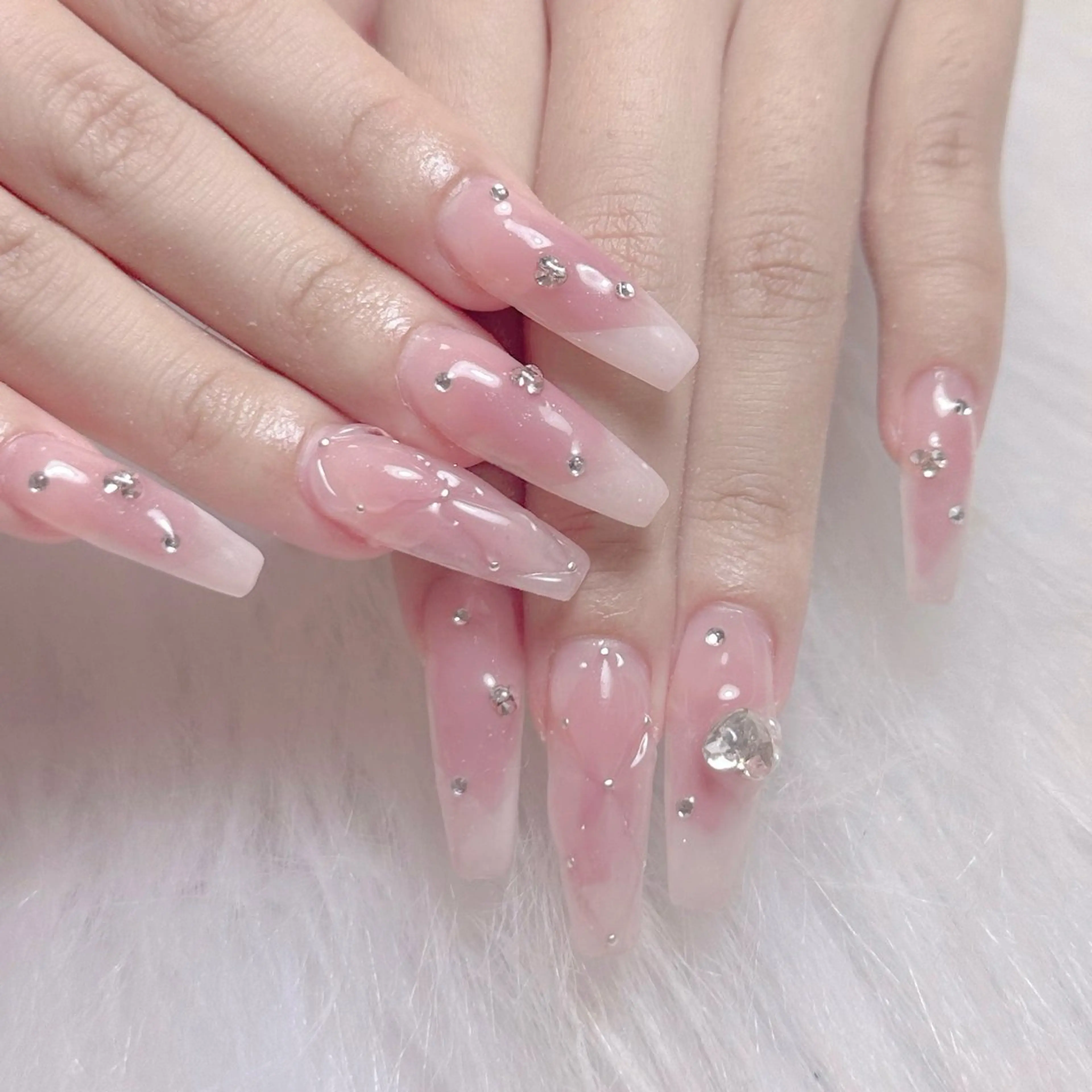 ネイル ハンドネイル Mari 🎀六月移転のネイルデザイン