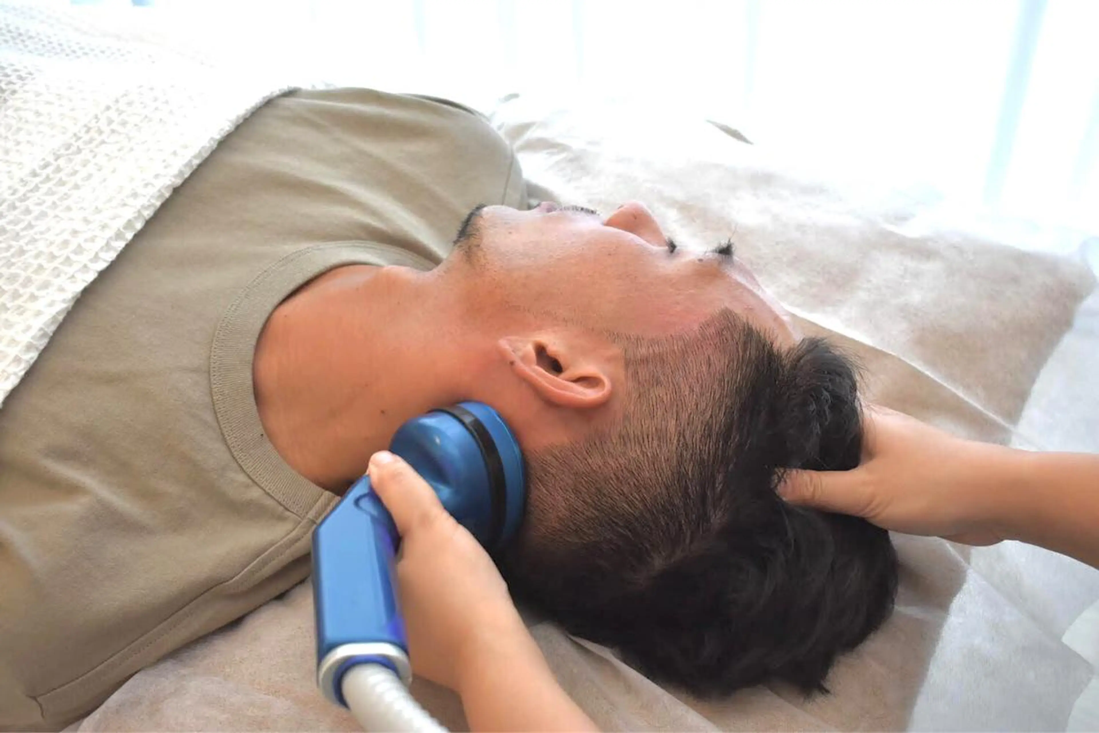 🔴本日限定75%オフ/アロママッサージ✖️新感覚ドライヘッドスパ 🔴40分の写真