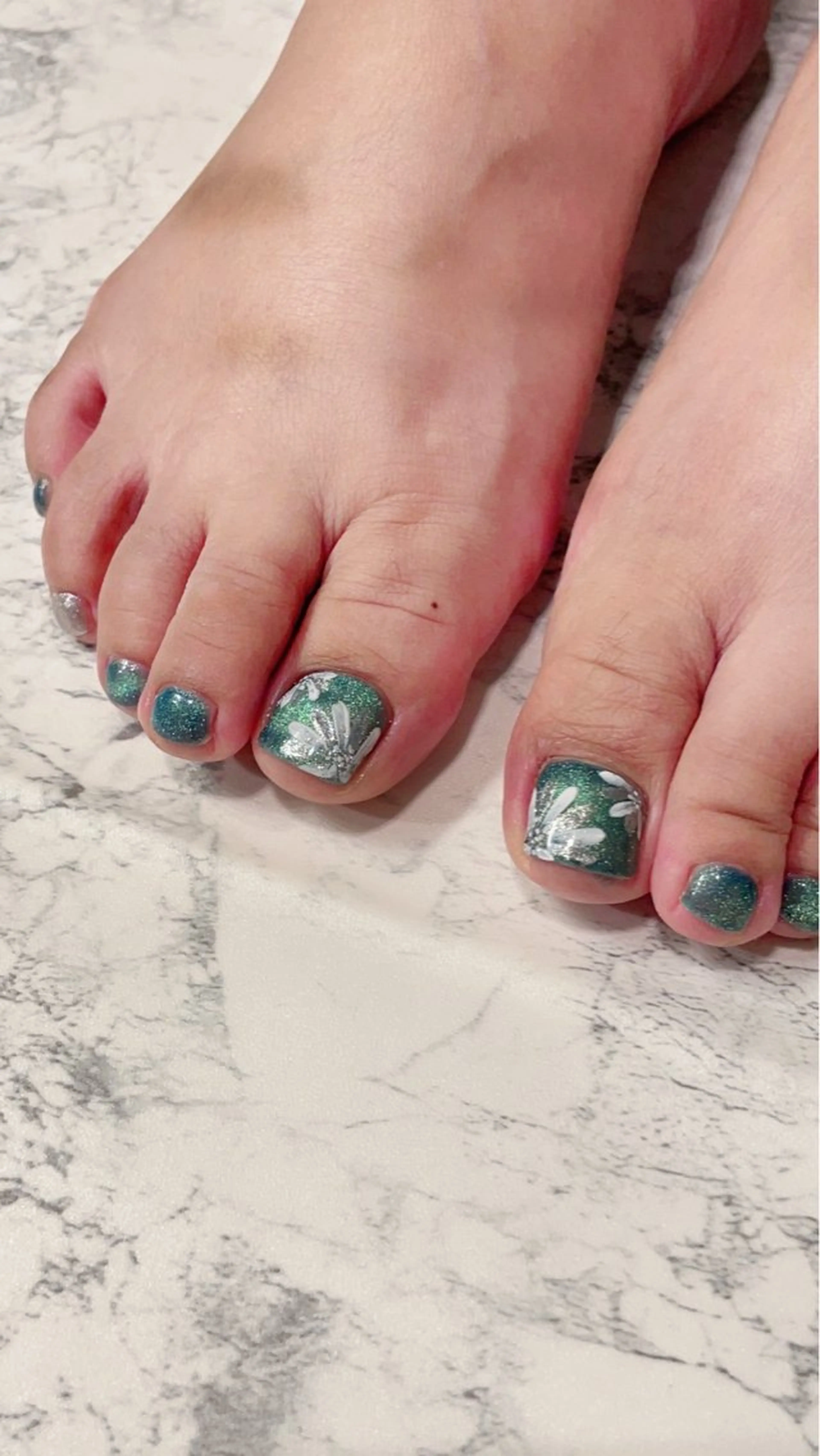 ネイル M’s + エムズプラスのネイルデザイン