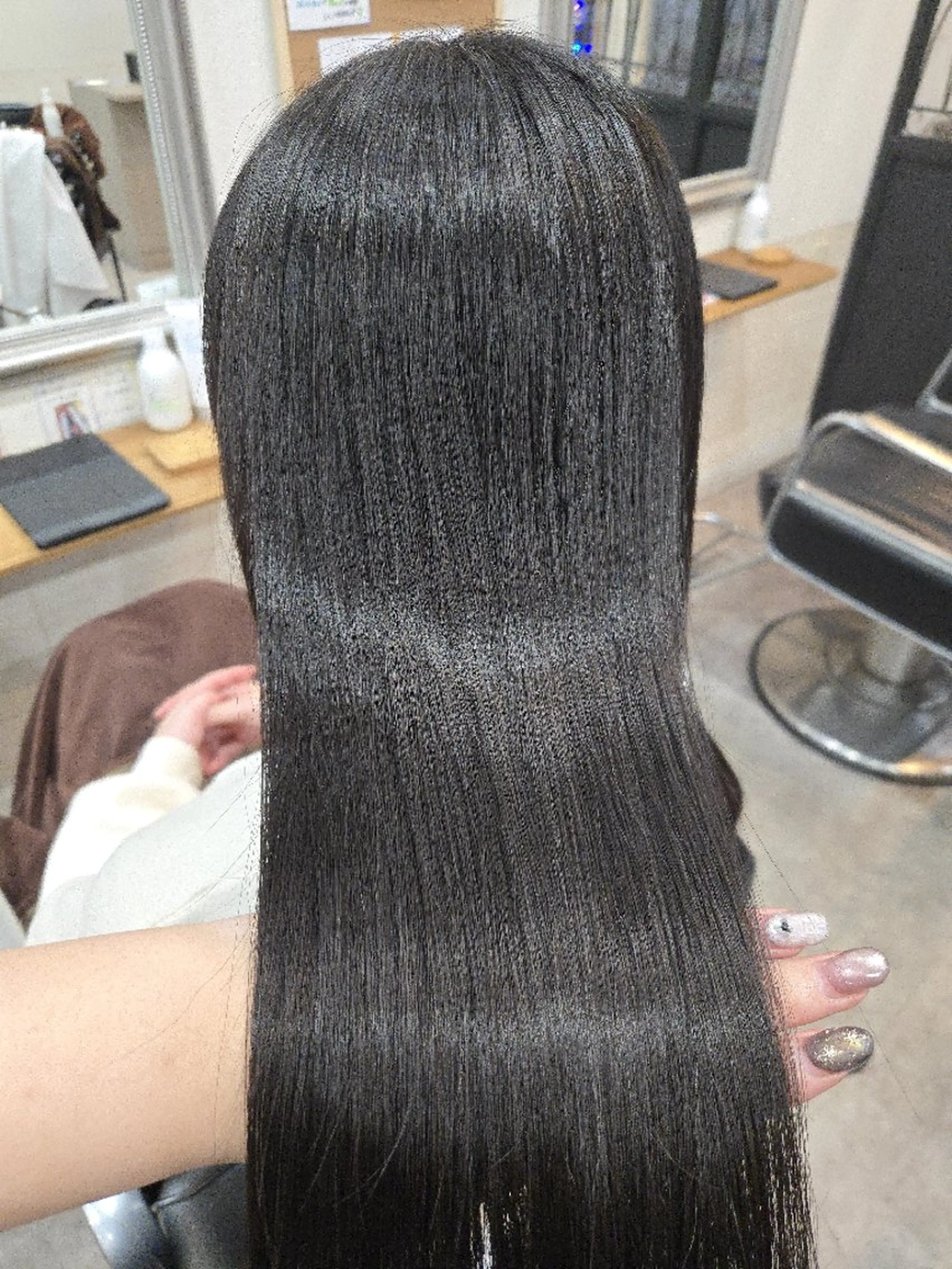 ロング カット 縮毛矯正 暖色🍎透明感カラー 🩵小林かりんのヘアスタイル