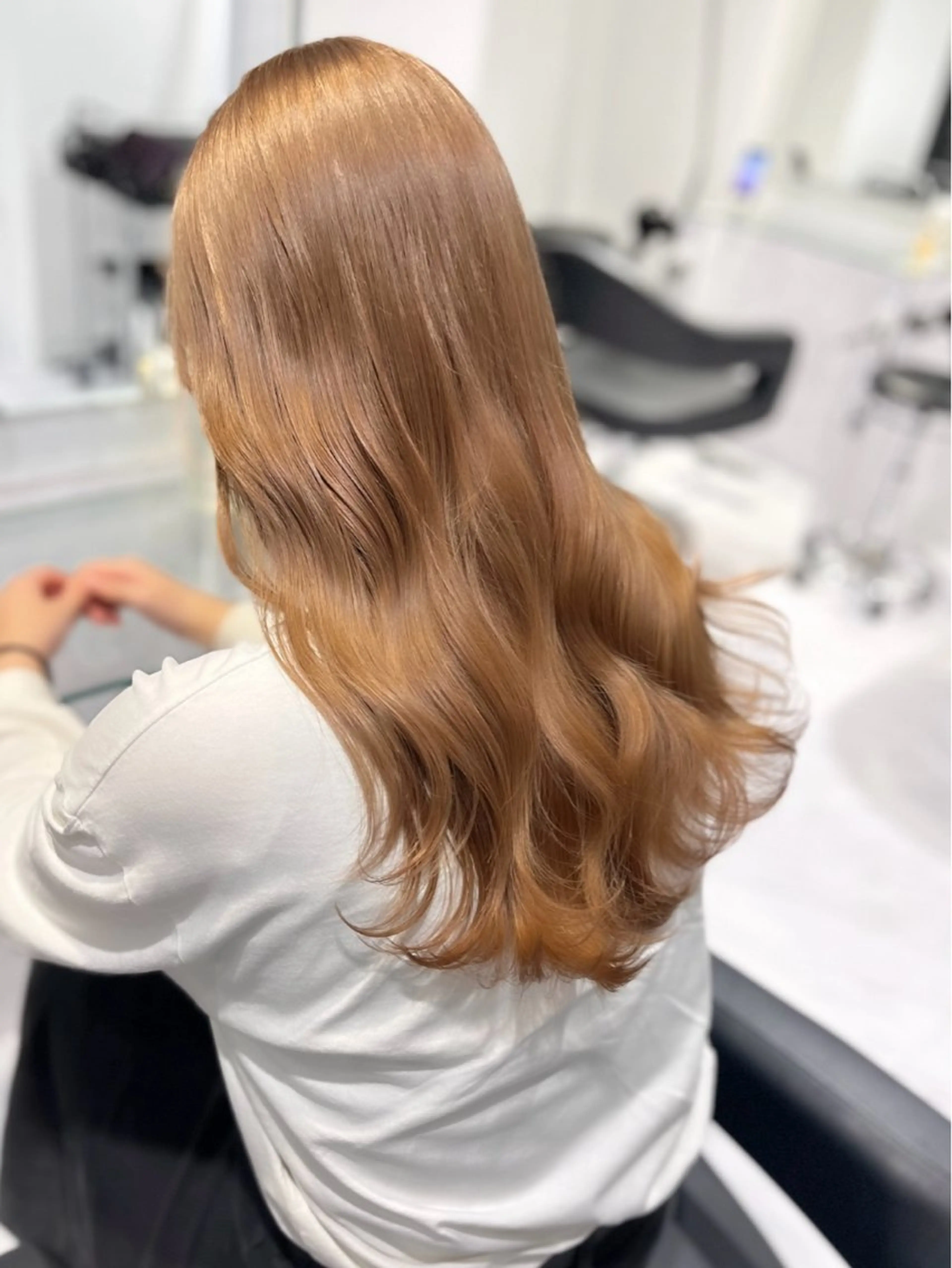 ロング カラー ヘアアレンジ 🫧うる艶トレンド 🫧透明感カラーのヘアスタイル