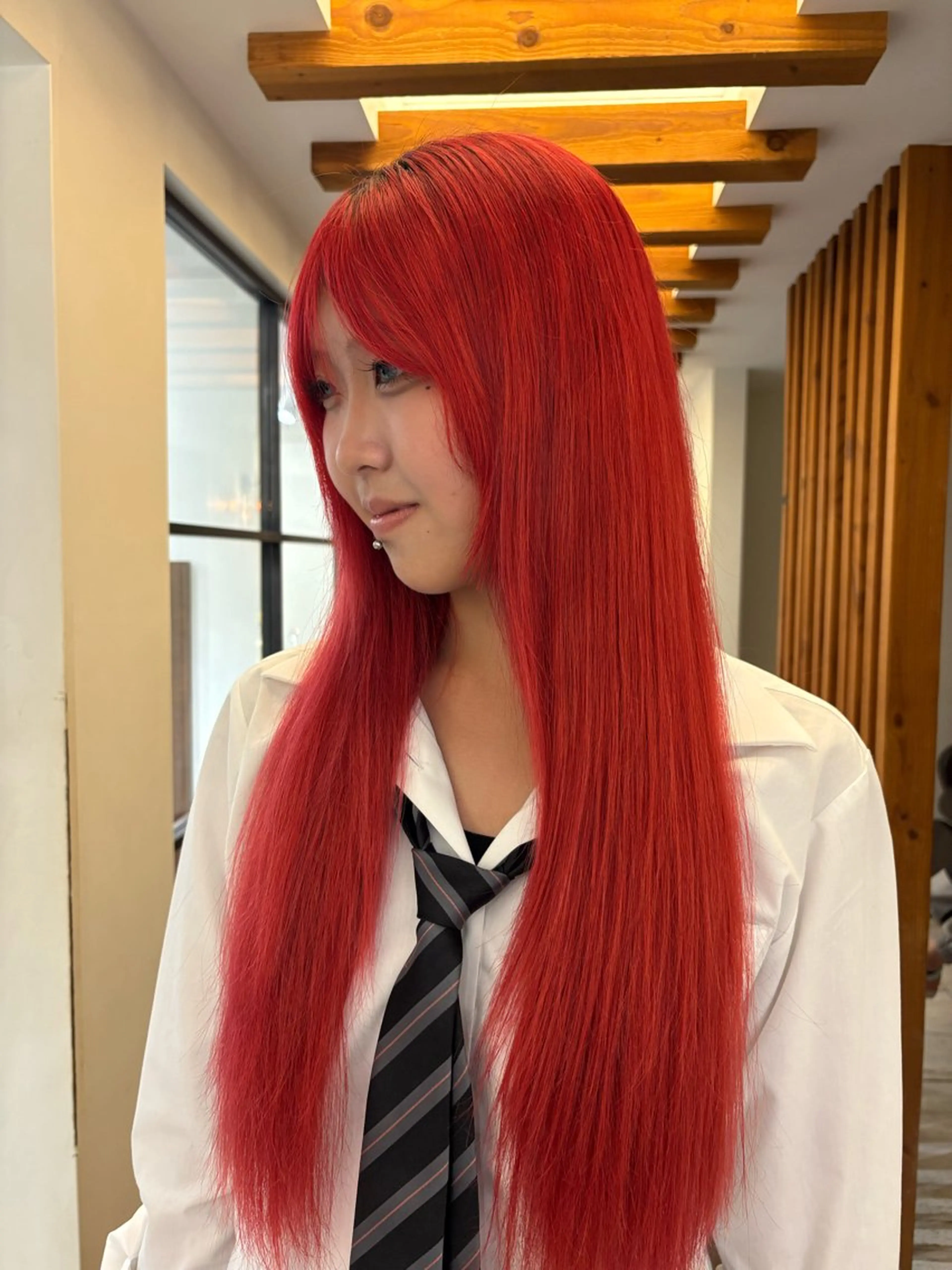 カラー ブリーチ レッドカラー 桃崎 晏地のヘアスタイル