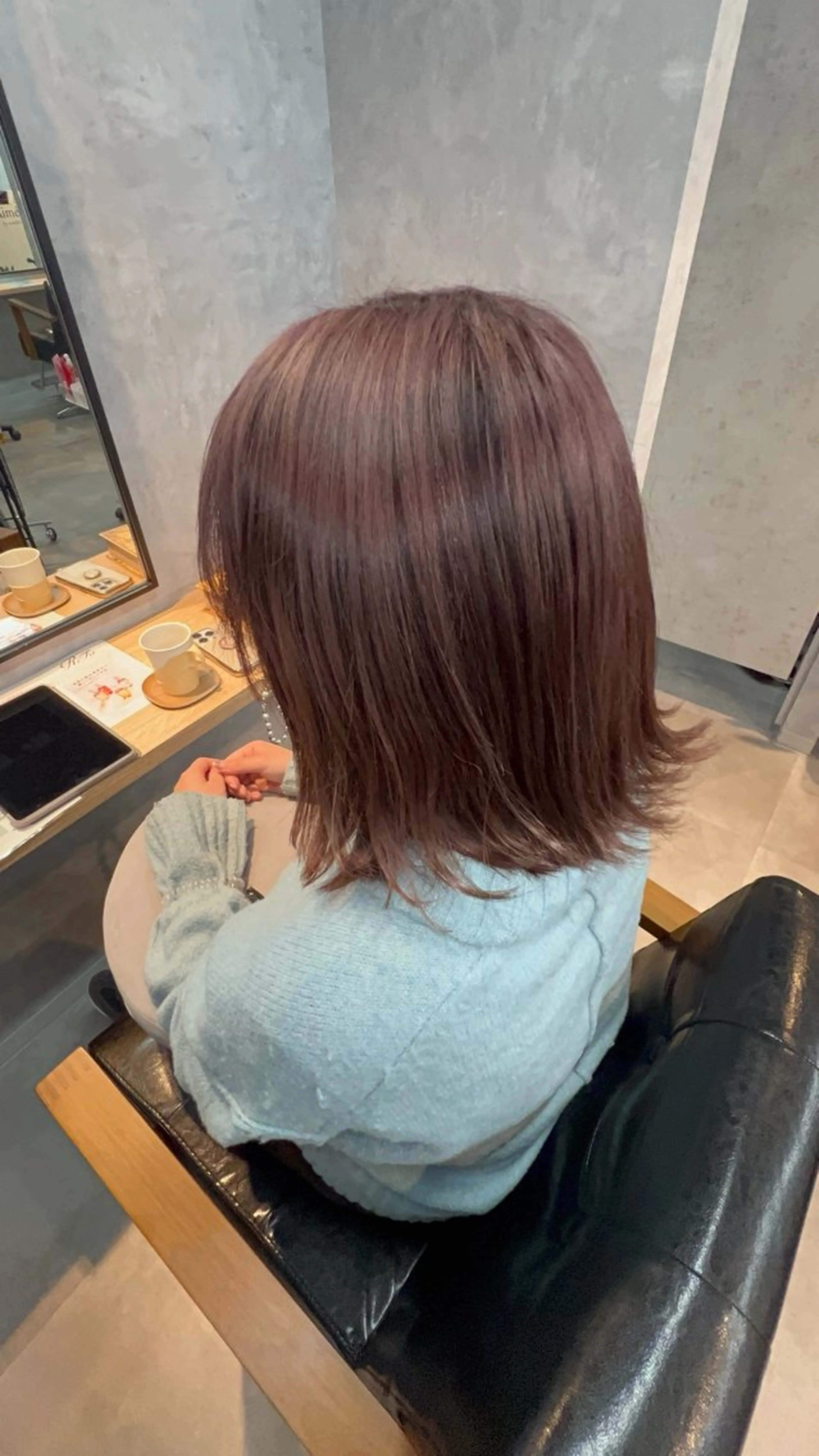 ミディアム motoトップカラー リスト/ブリーチカラのヘアスタイル