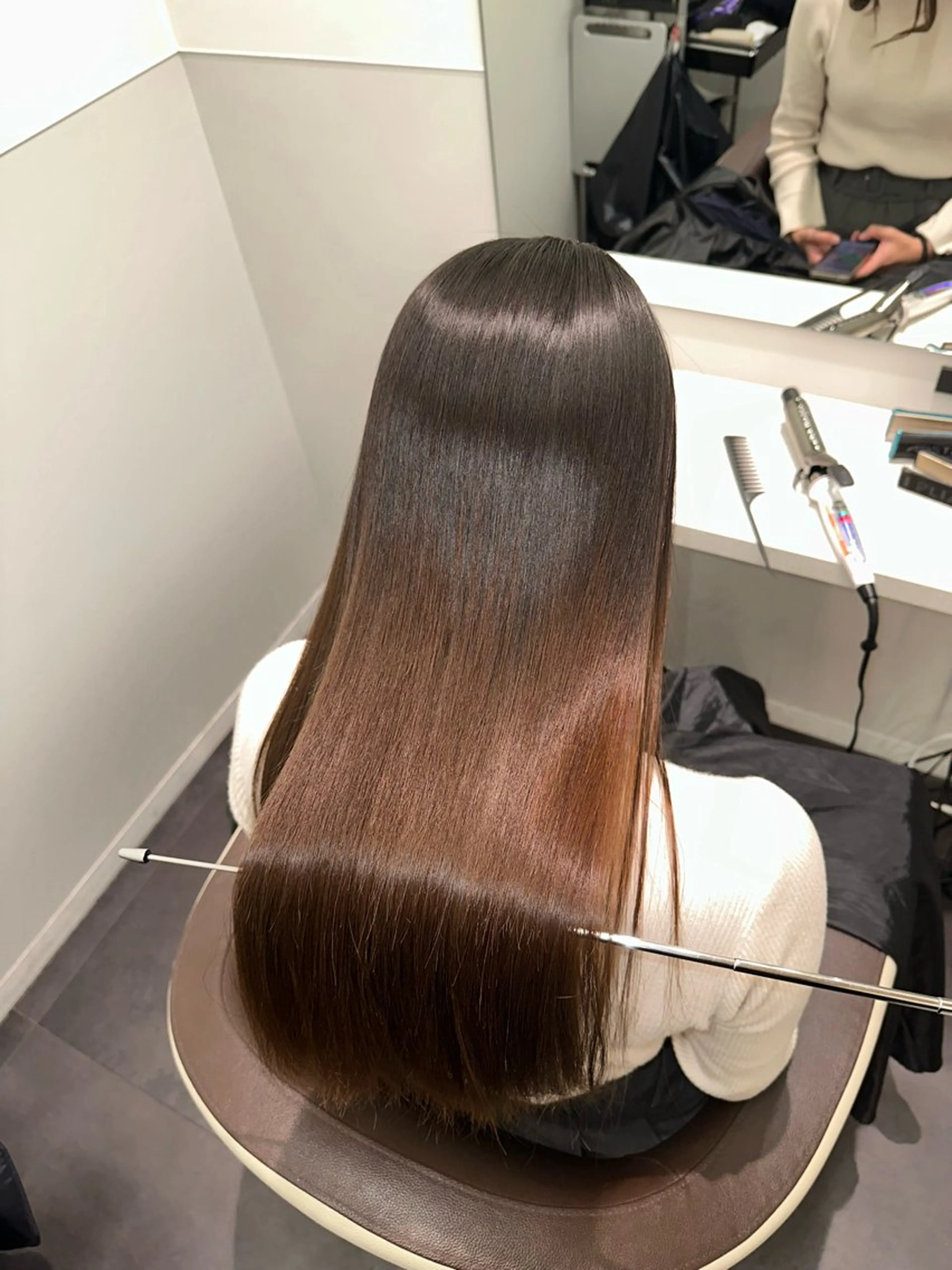 セミロング Wisteria所属・美髪特化✨ 伊織✨縮毛矯正✨のヘアスタイル