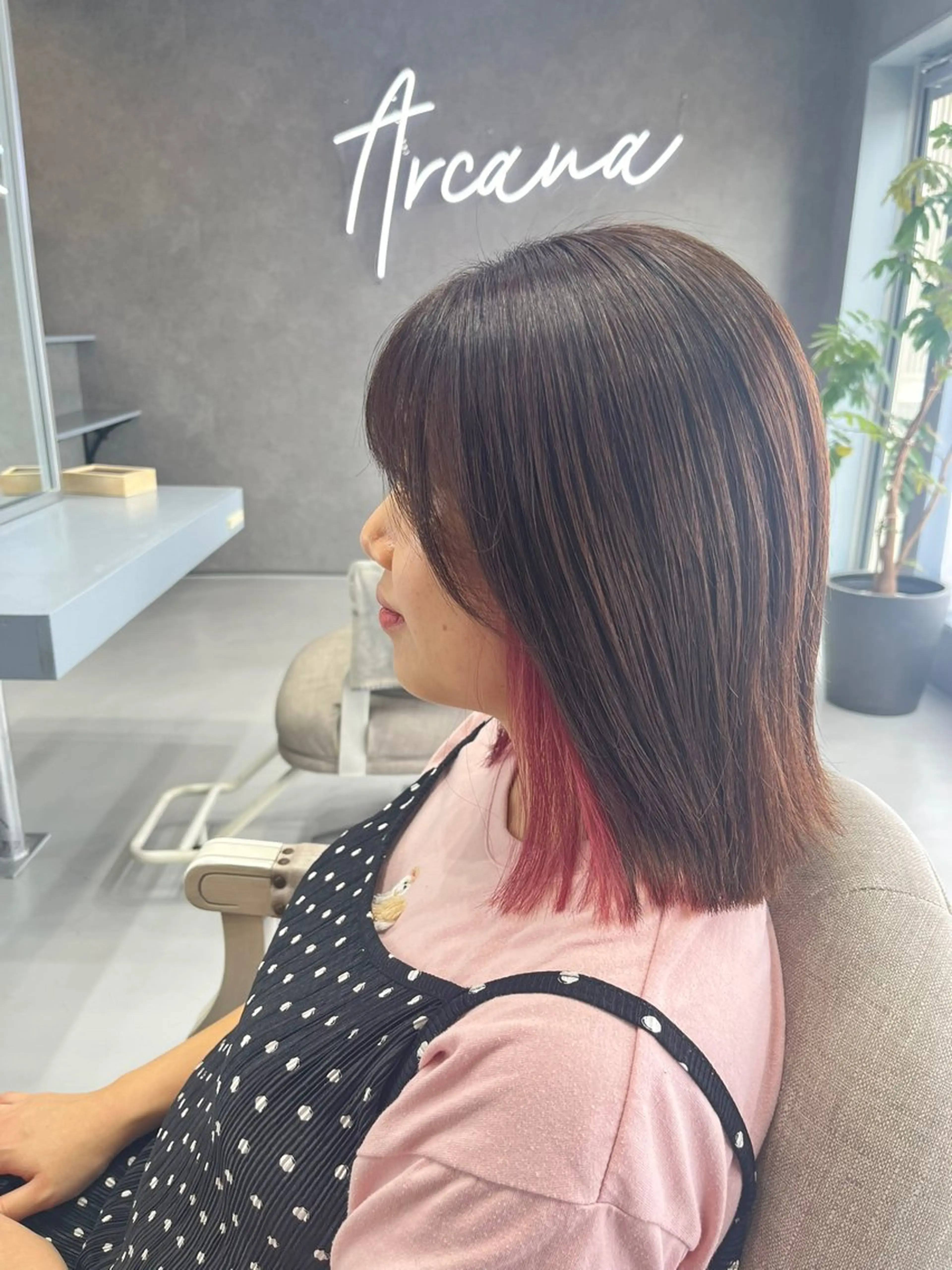 ミディアム ARCANA イホリのヘアスタイル