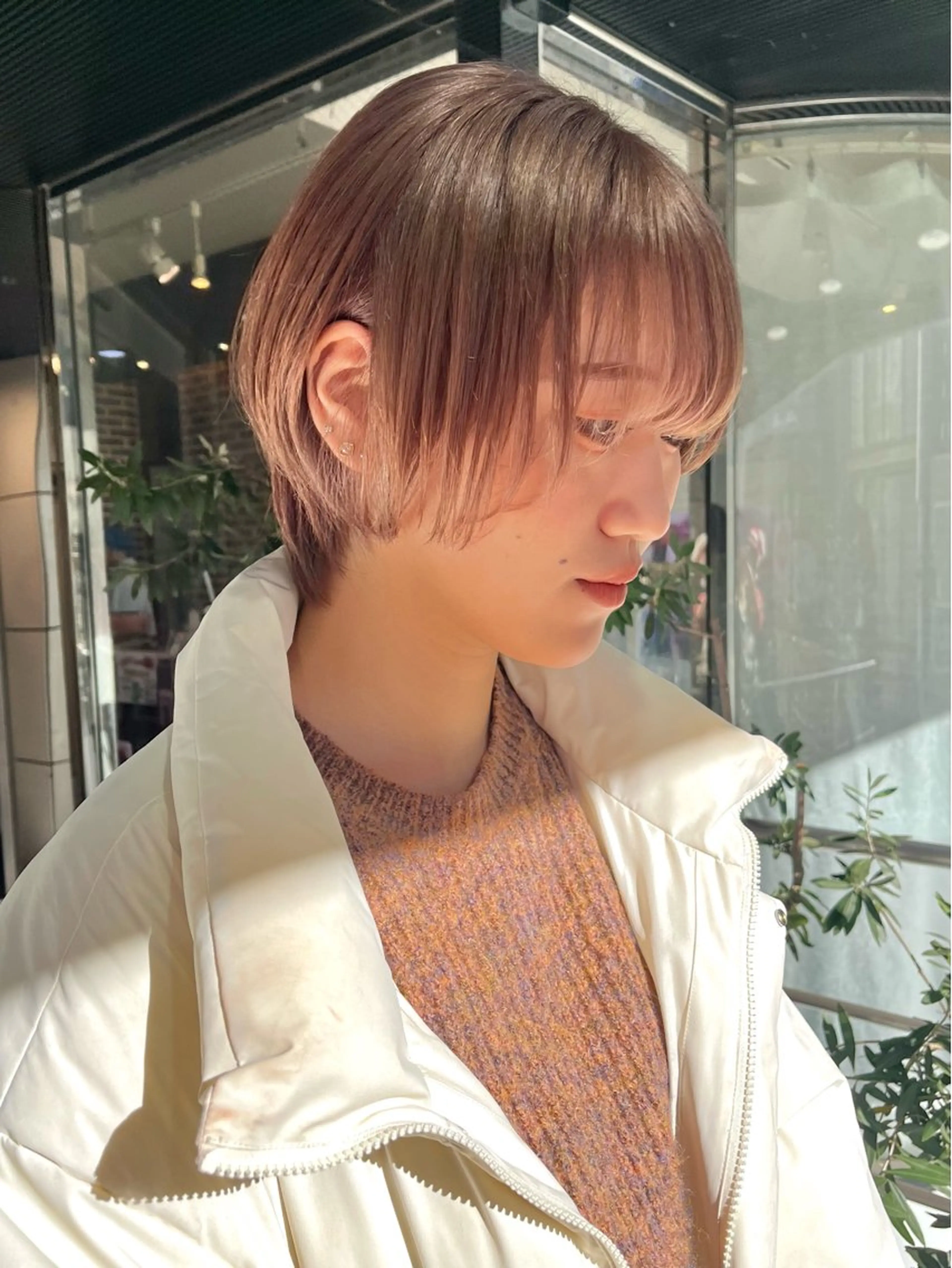 ショート カラー ベージュカラー ミルクティーベージュ ヘアカラー トリートメント カットパーマ あさみのヘアスタイル