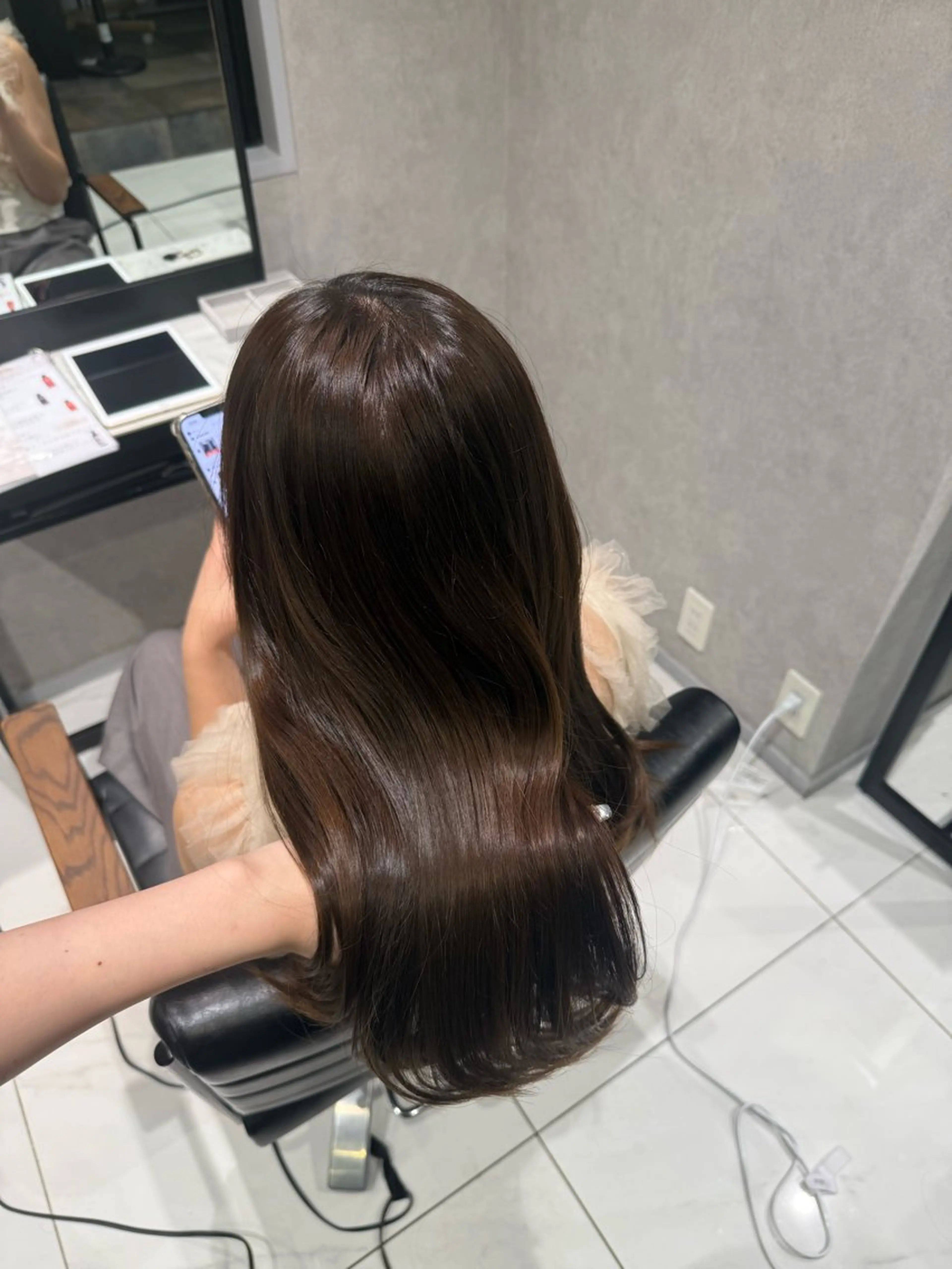 セミロング ブラウン/盛れる 顔周り/髪質改善のヘアスタイル