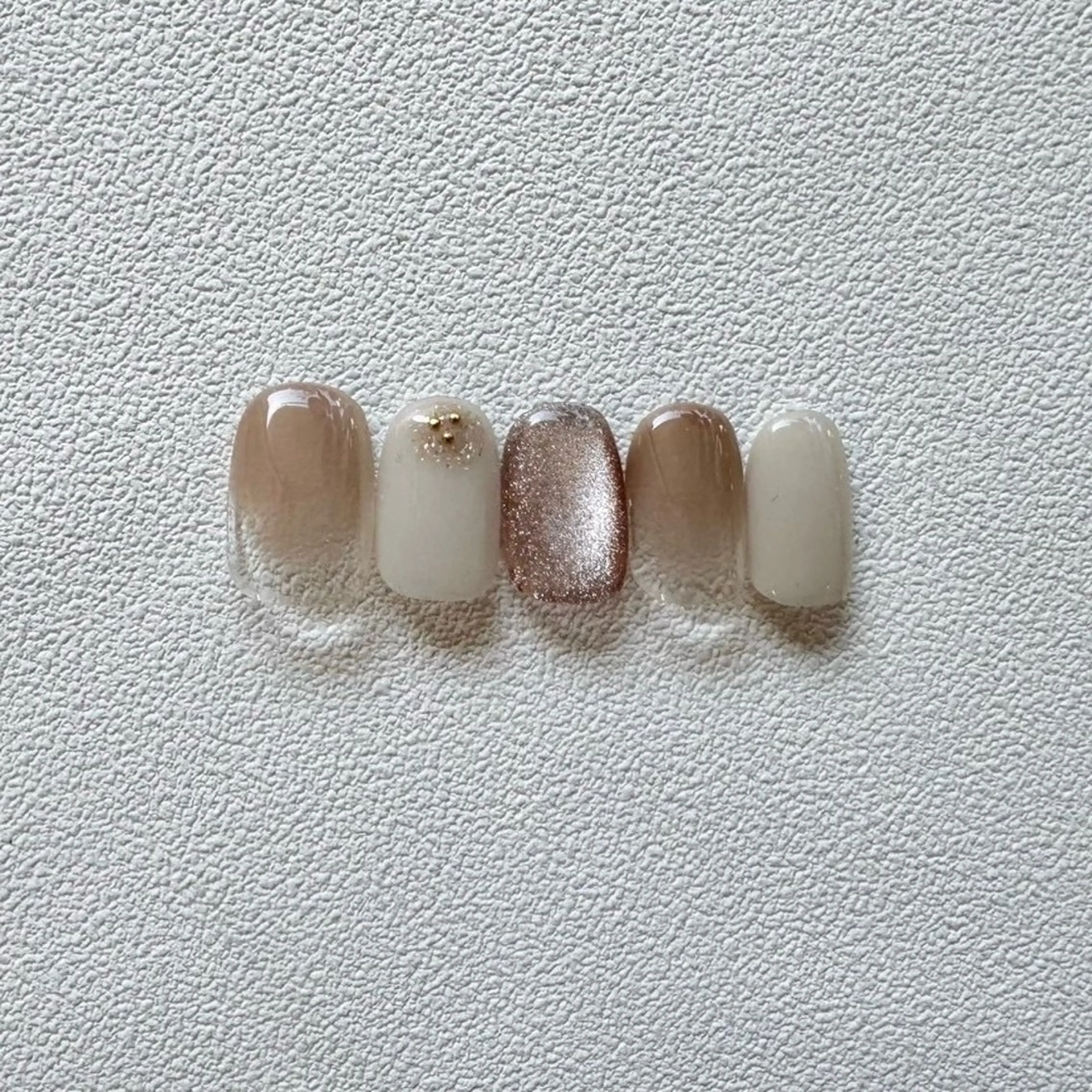 ネイル シンプルネイル 2byMAXBEAUTY所属・渡辺 つぐみのネイルデザイン