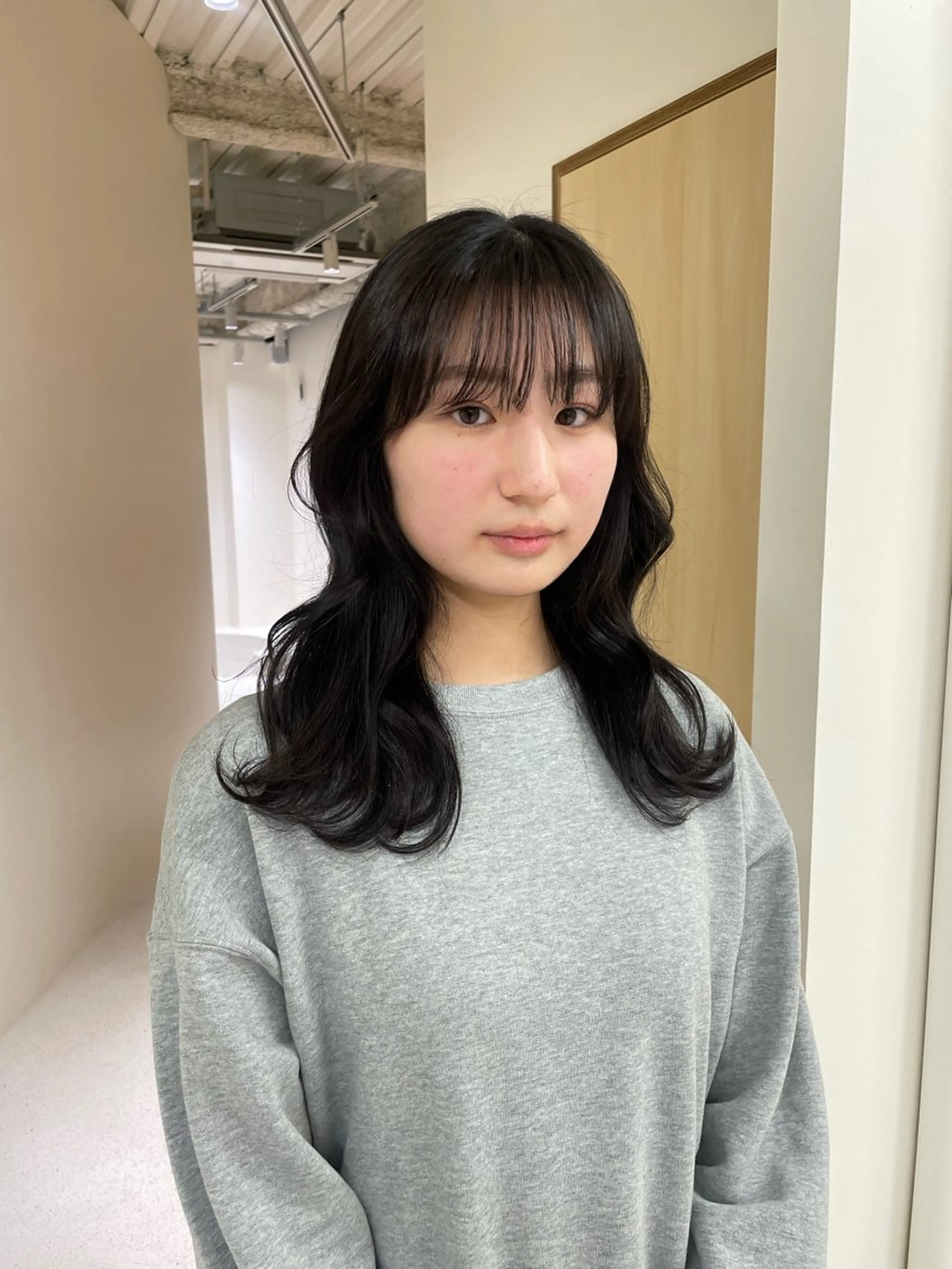 ロング カラー 菱田 愛果のヘアスタイル