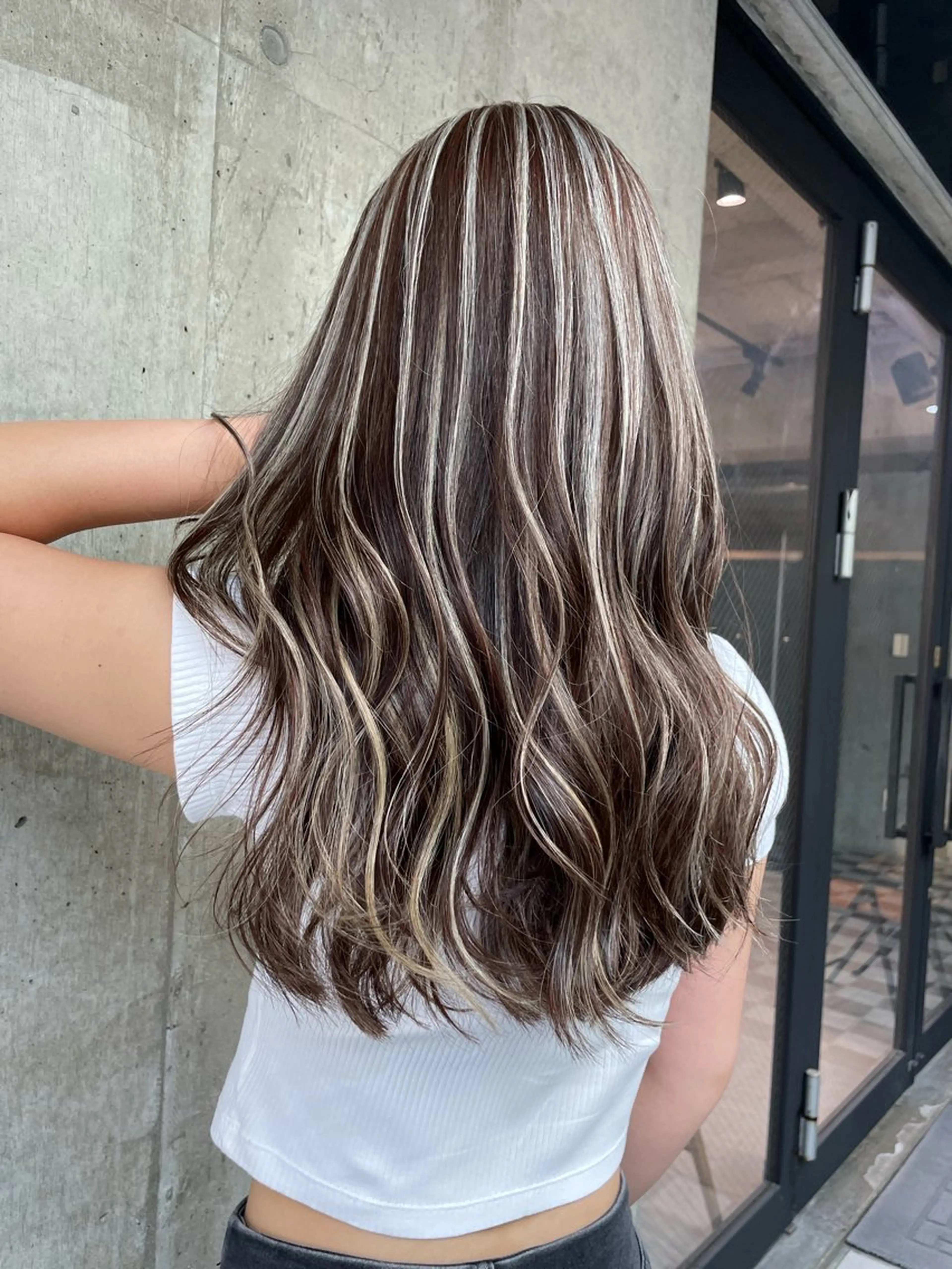 ロング ハイライト 🫧ハイライトカラー 🫧 𝓜𝓘𝓤のヘアスタイル