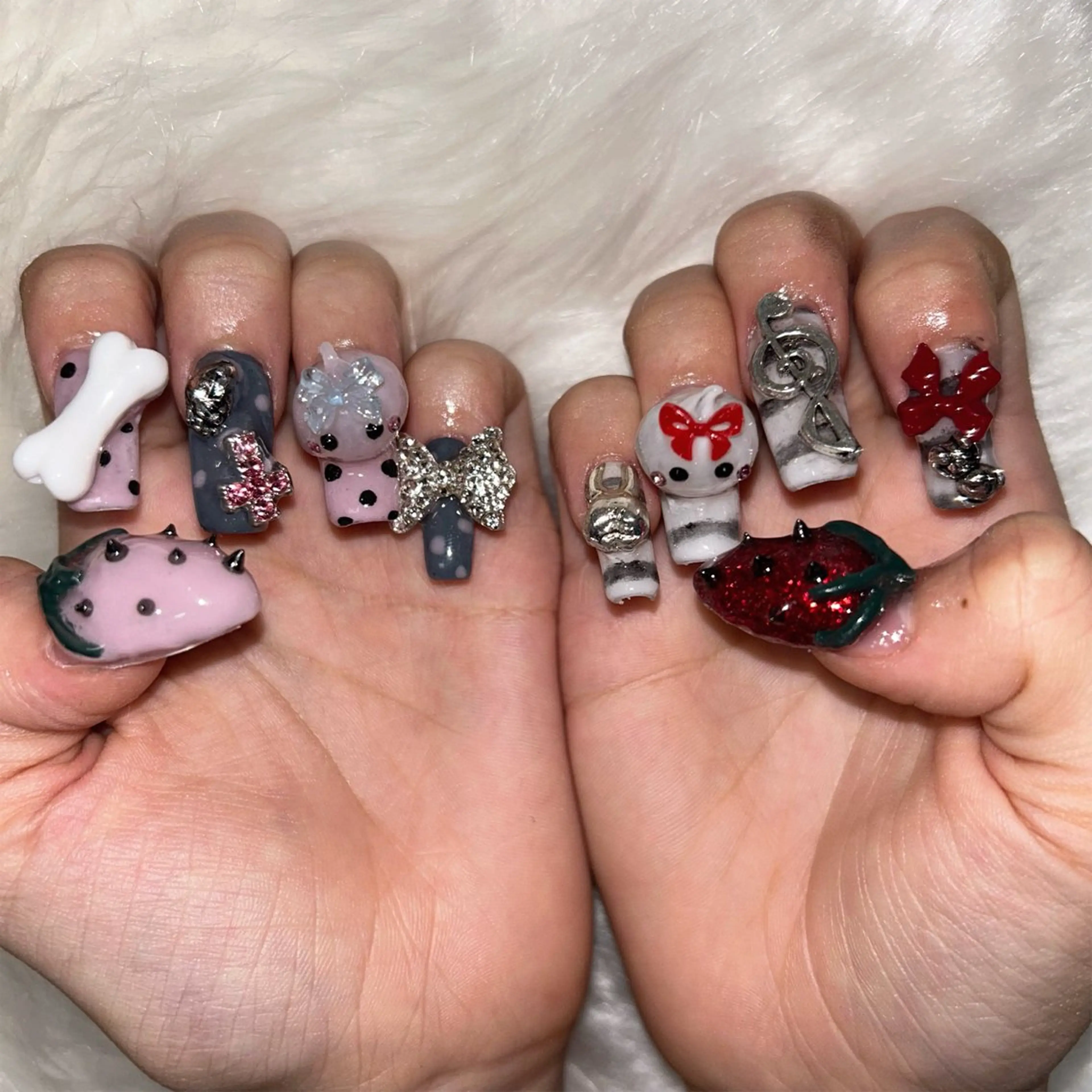 ショート ショートヘア Re:lith所属・猫夢 にゃむのネイルデザイン