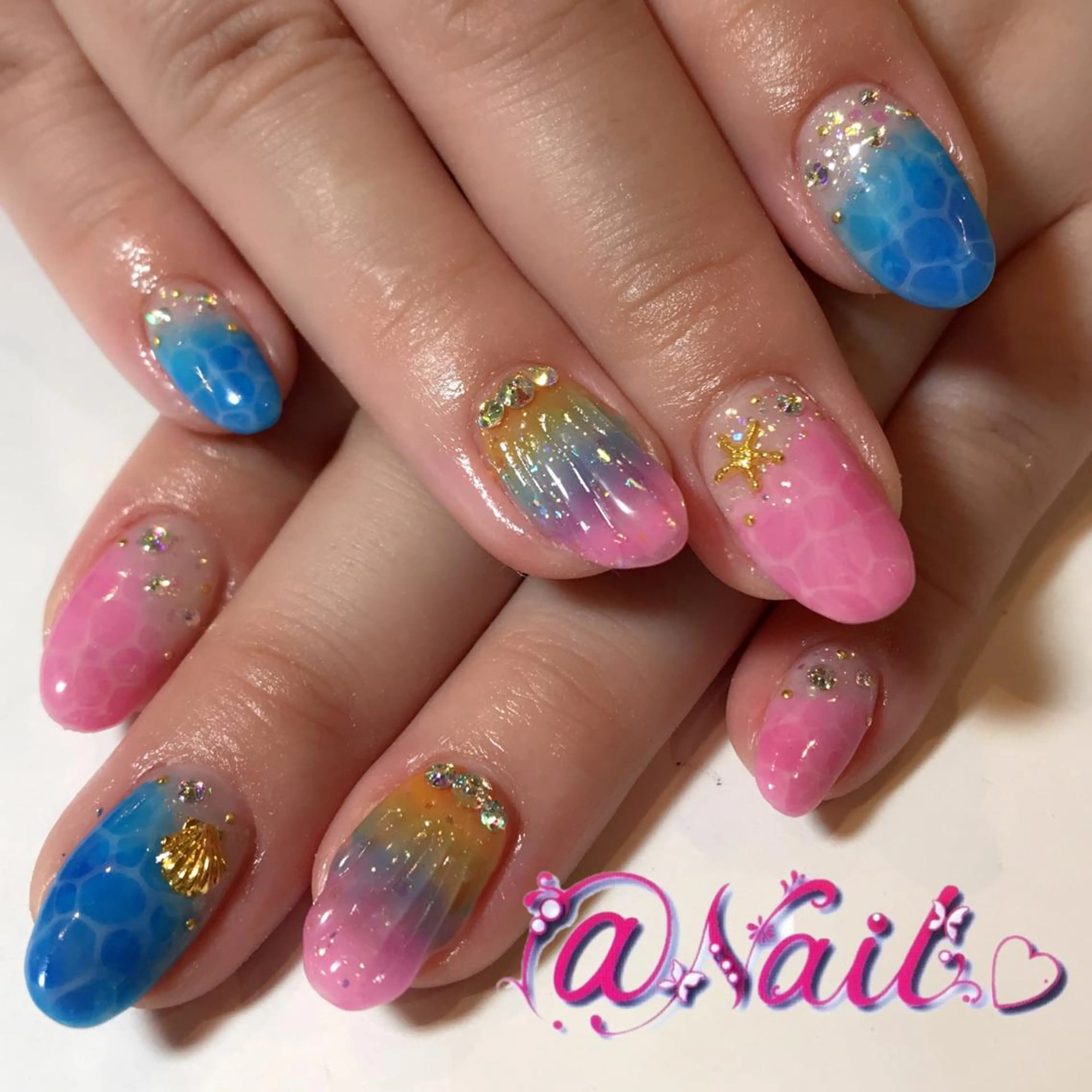 ネイル 小尾 栞のネイルデザイン