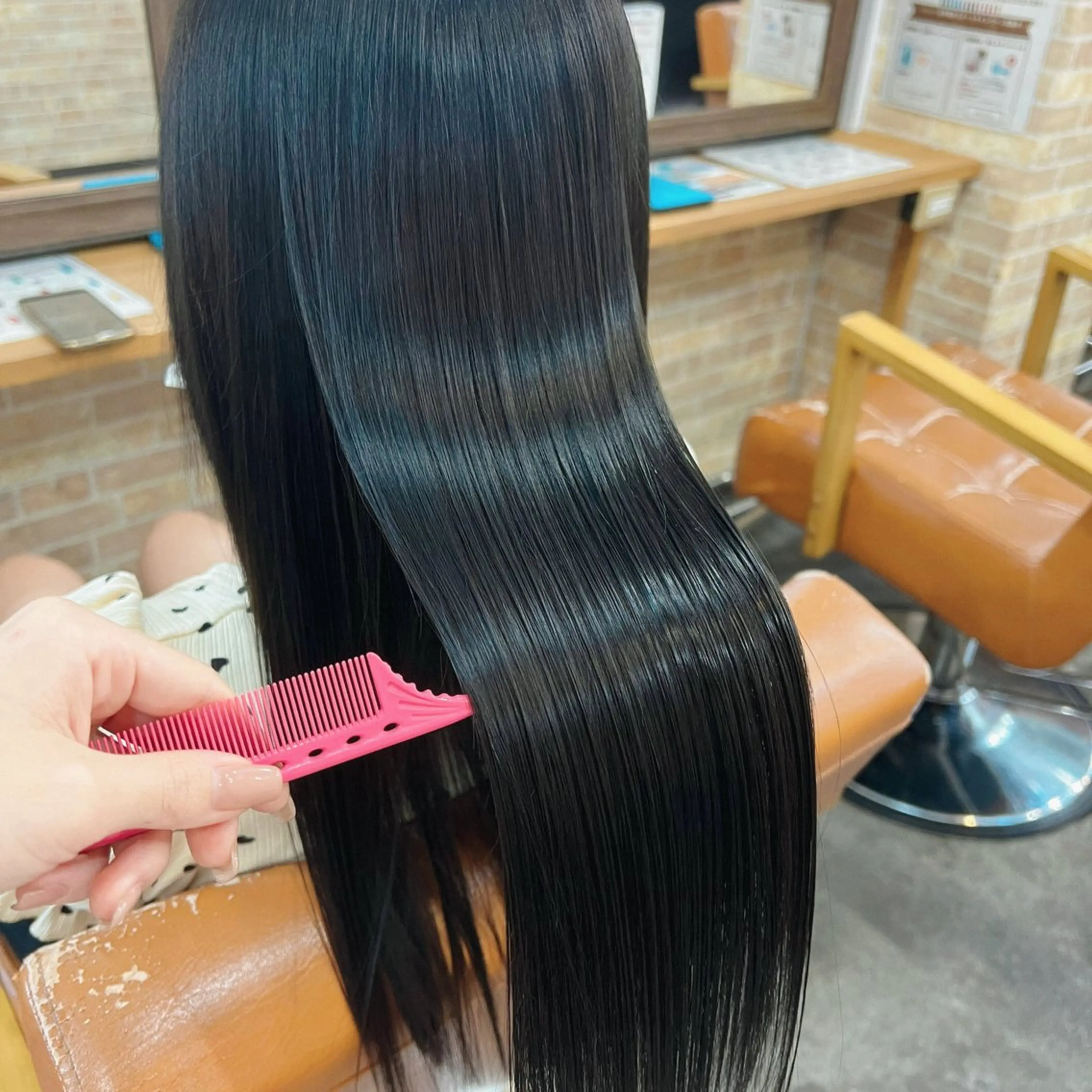 セミロング カラー カット ヘアカラー トリートメント 上質髪🪐 AIRI🪷‧₊˚のヘアスタイル