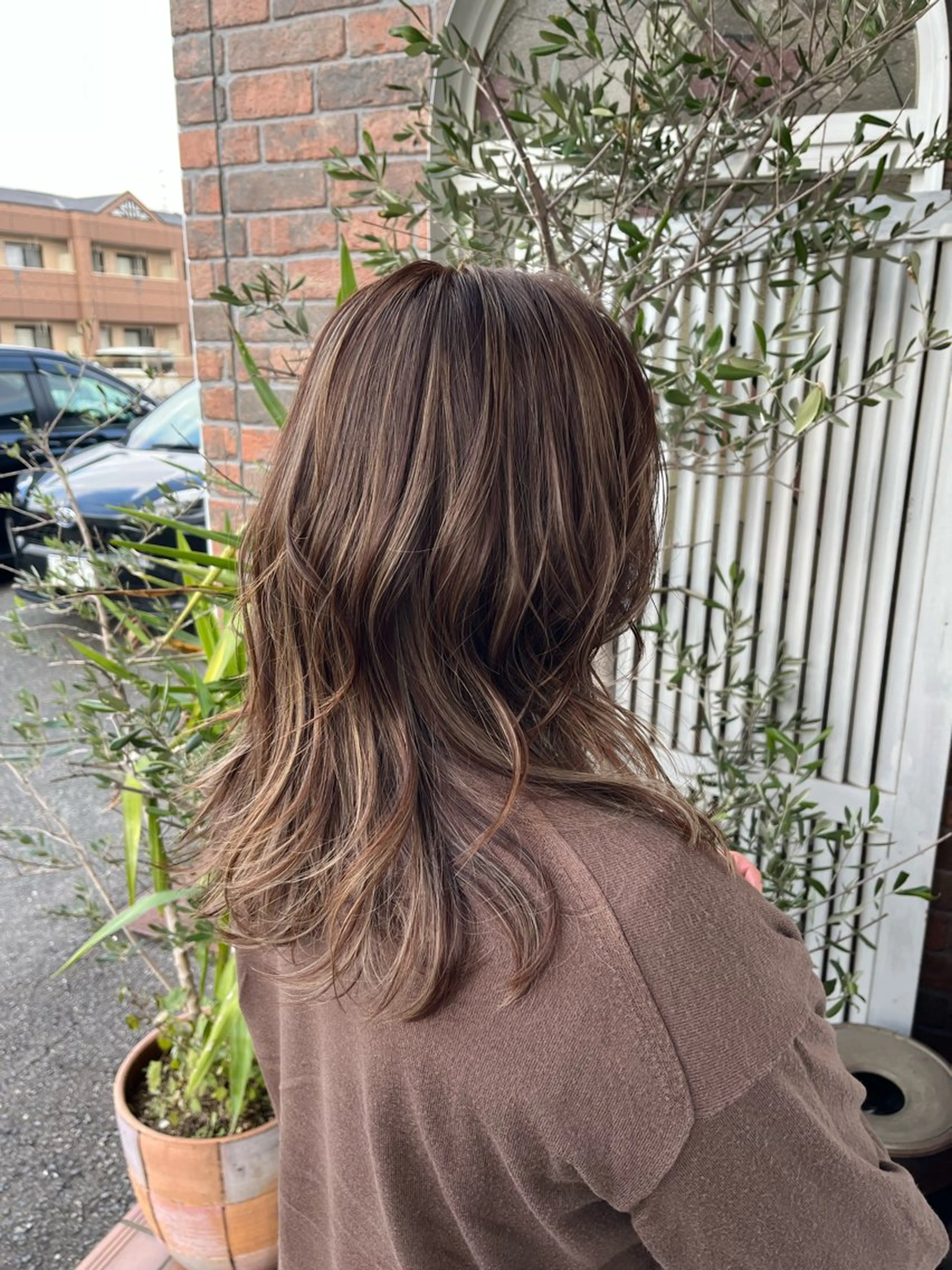 ロング カラー ブリーチ ハイライトカラー ハイライト カット ヘアカラー トリートメント YUIMARL 倉敷店🌸SAEのヘアスタイル