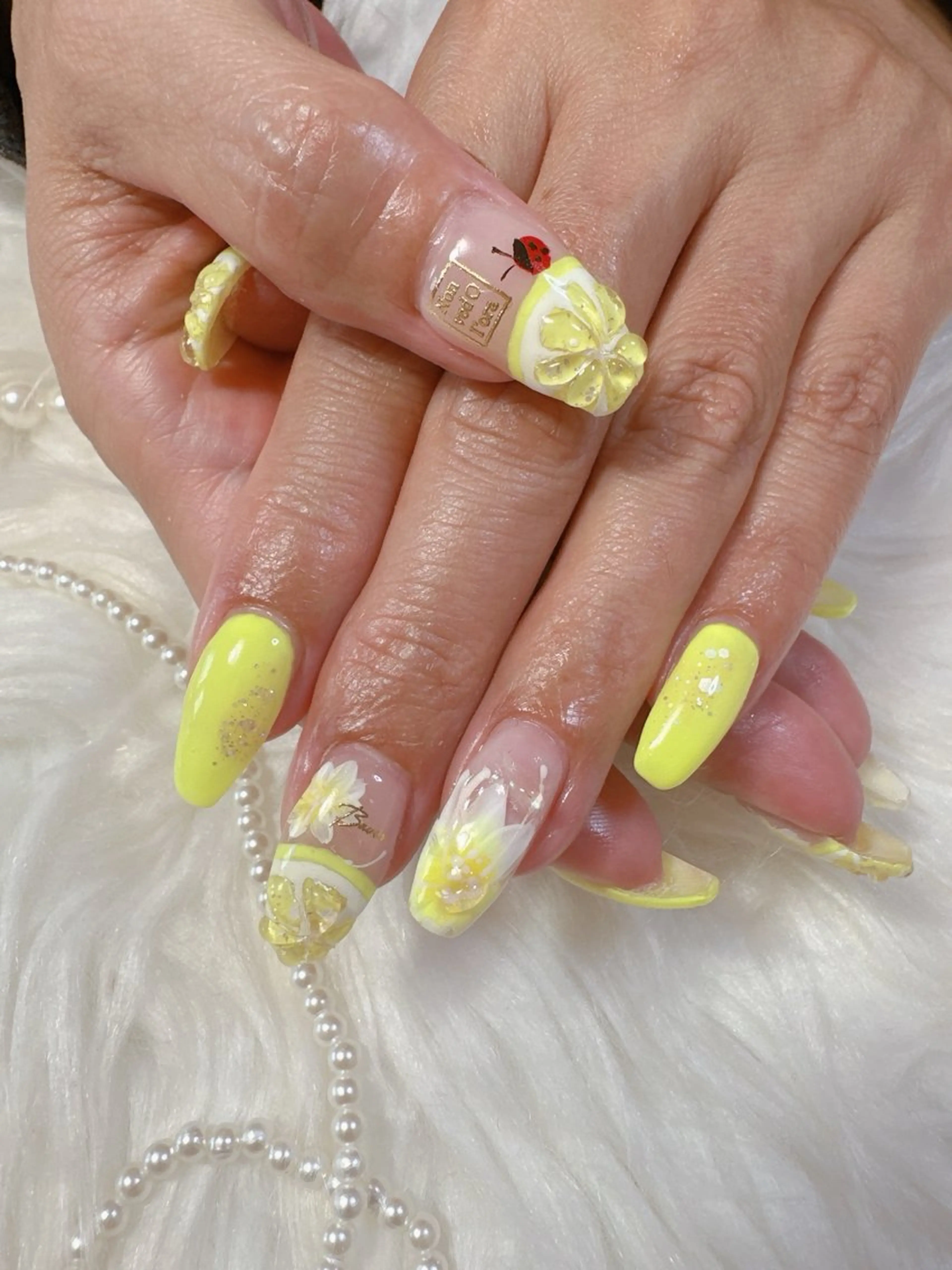 ネイル 高島 夏海のネイルデザイン