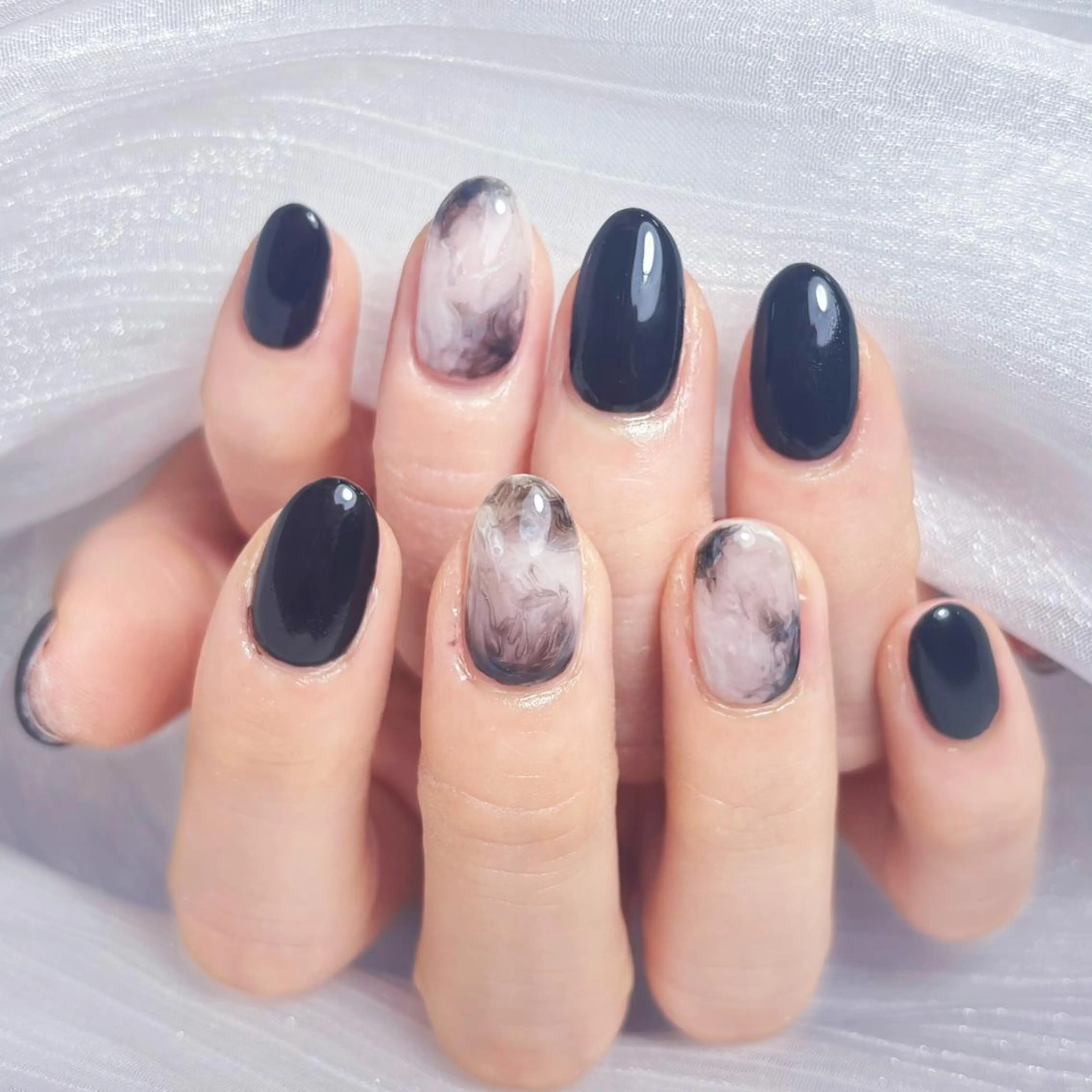 ネイル アートネイル オーロラネイル ガーリー キラキラネイル 韓国ネイル ハンドネイル DIANMOND NAIL🌸のネイルデザイン