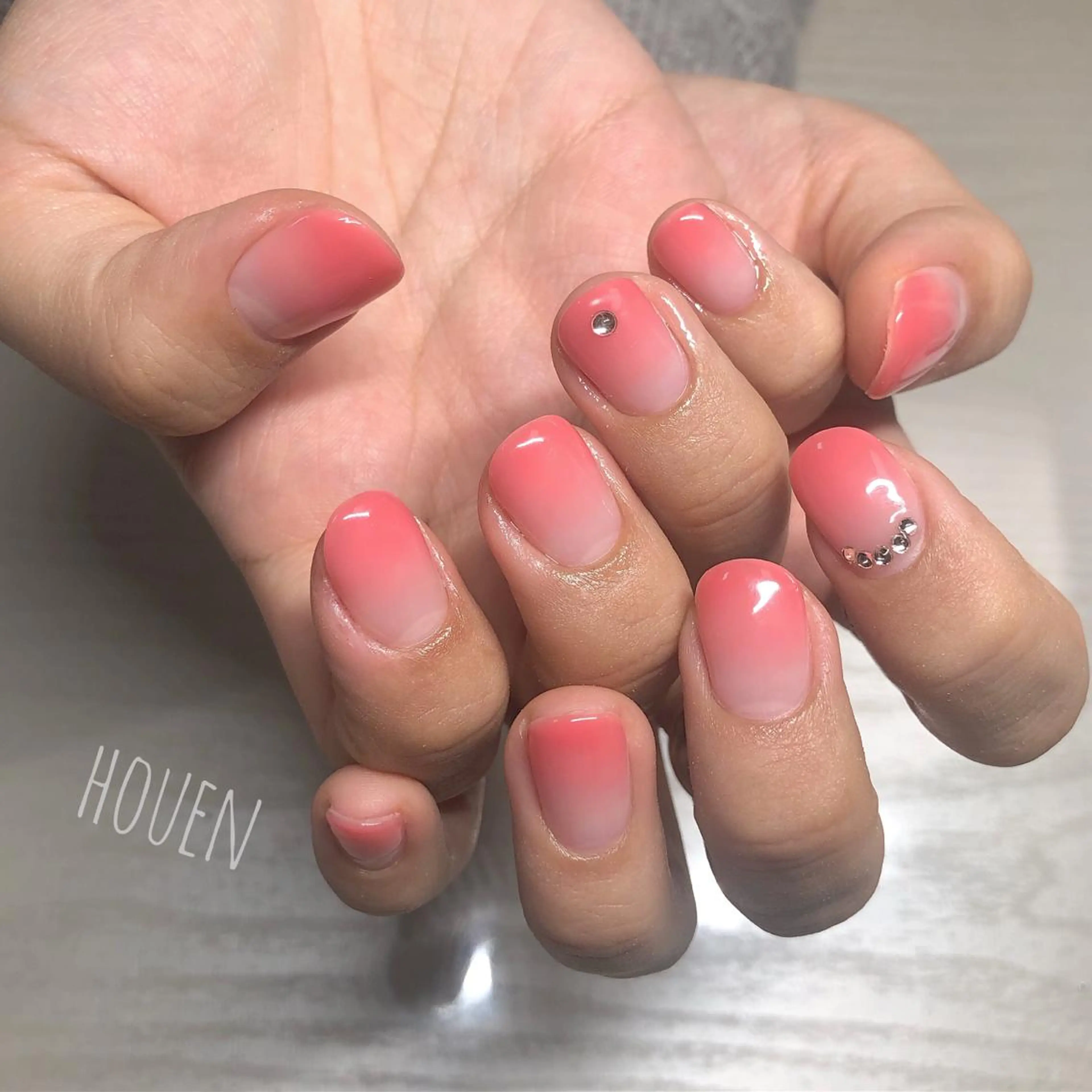 ネイル 持ち込み I P'ink nail salon所属・I pinknail 韓国風·持ち込み専門のネイルデザイン