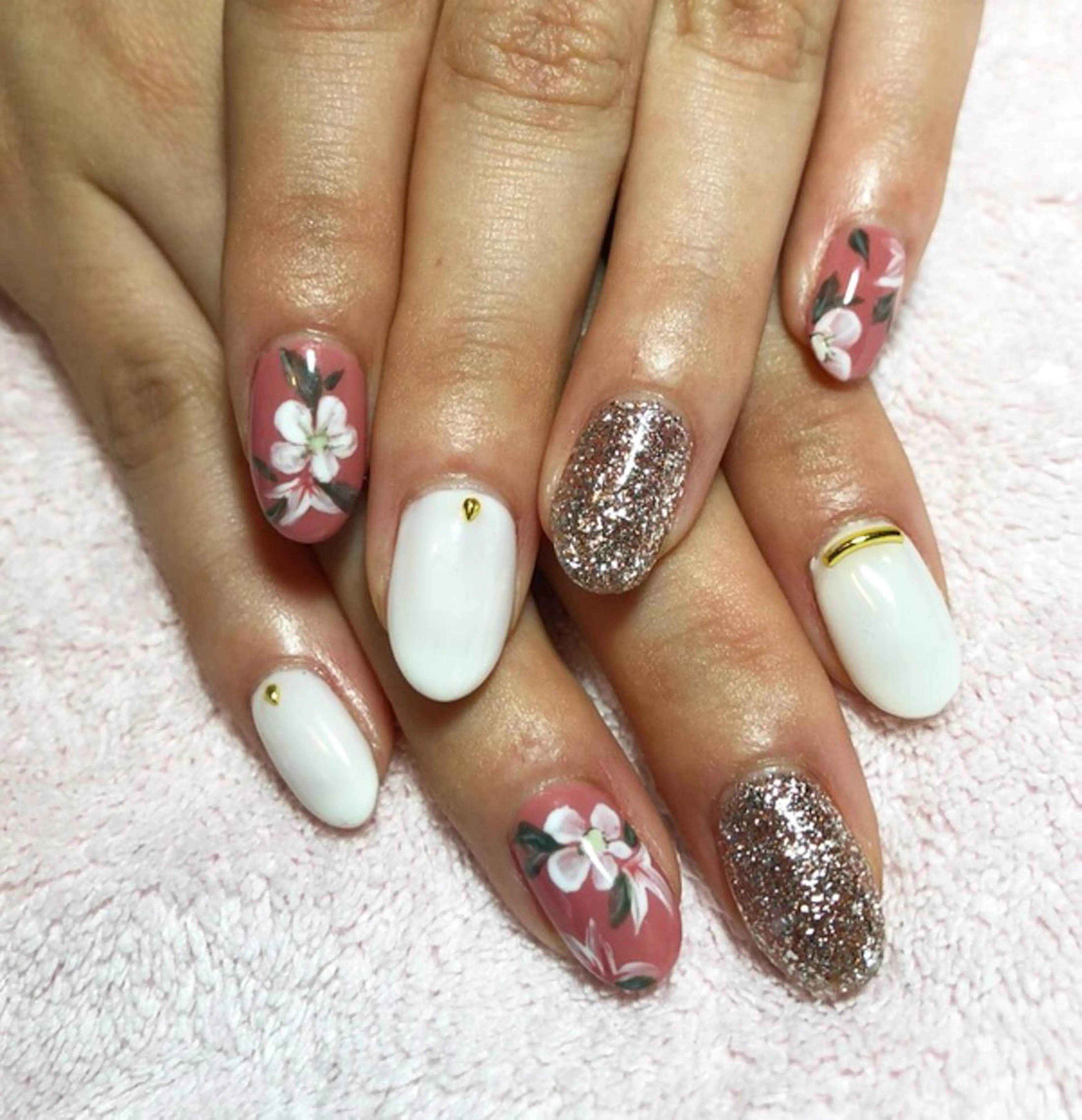 ネイル SAN PERSONAL BEAUTY所属・SAN Natsumiのネイルデザイン