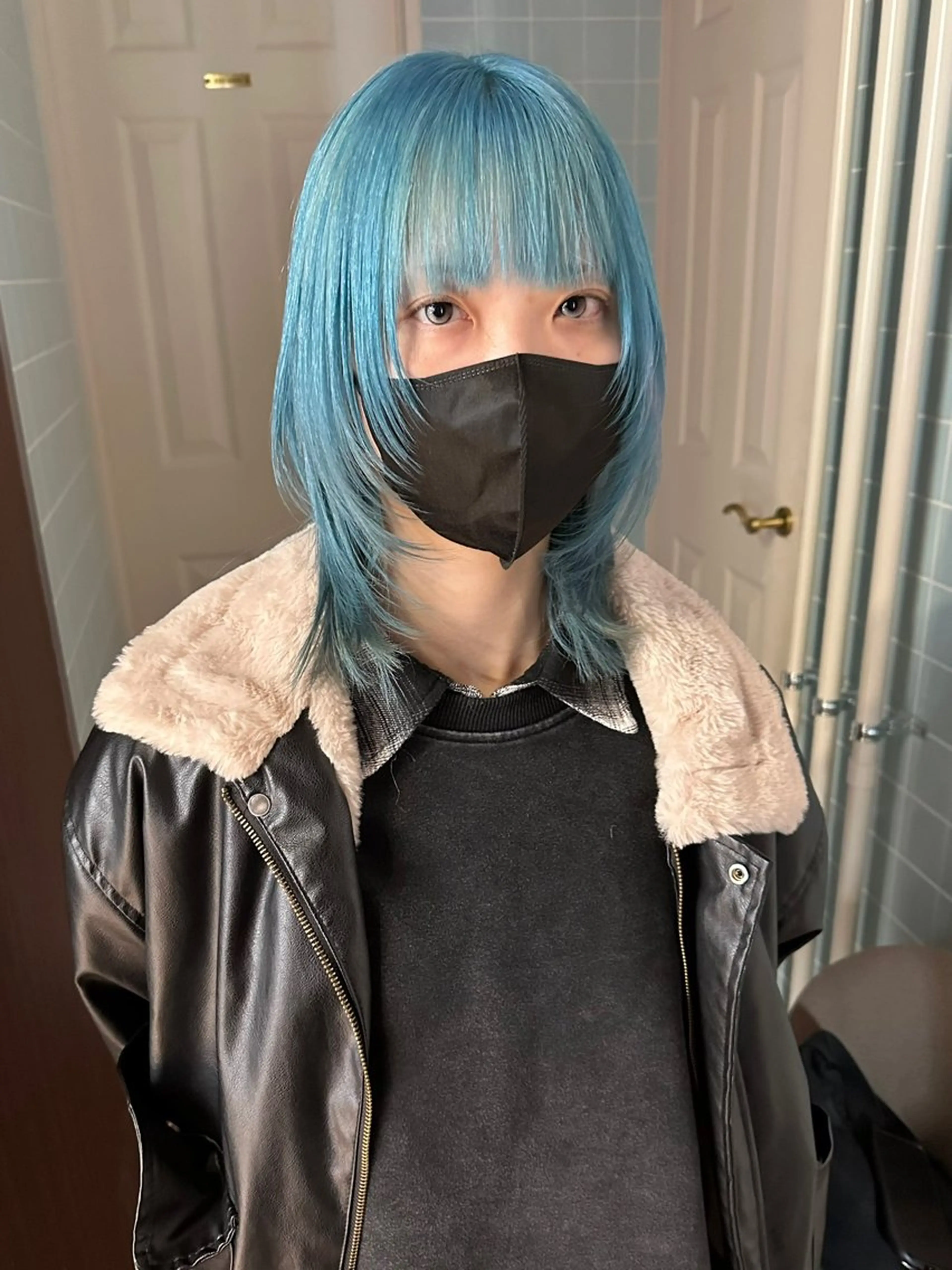 ミディアム カラー ブリーチ ハイトーンカラー ウルフカット カット ヘアカラー トリートメント エクステ ウルフ/レイヤー/ 渋谷🔮Yudaiのヘアスタイル