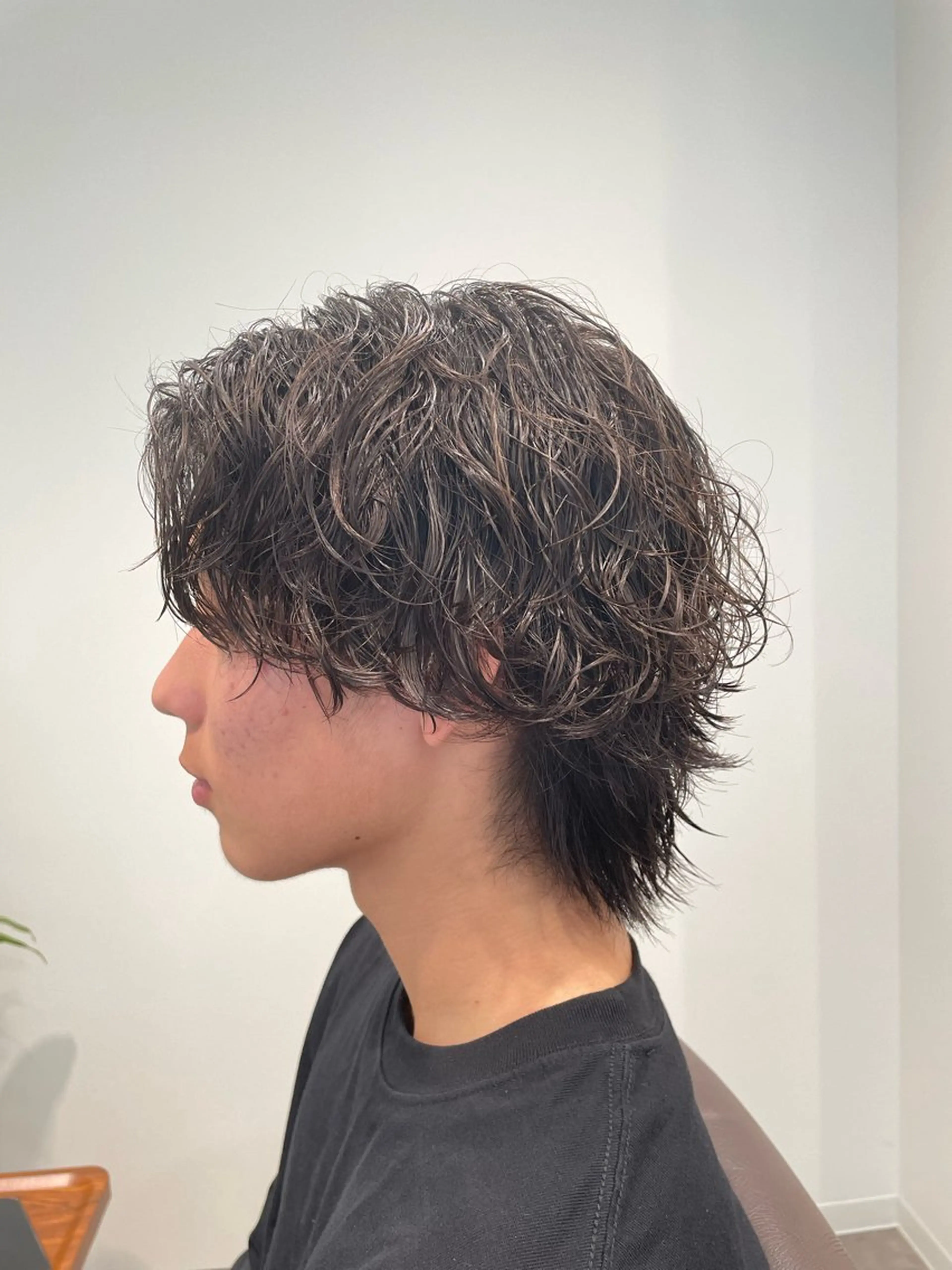 ミディアム パーマ メンズ ツーブロック 刈り上げ メンズカット MIWAのヘアスタイル