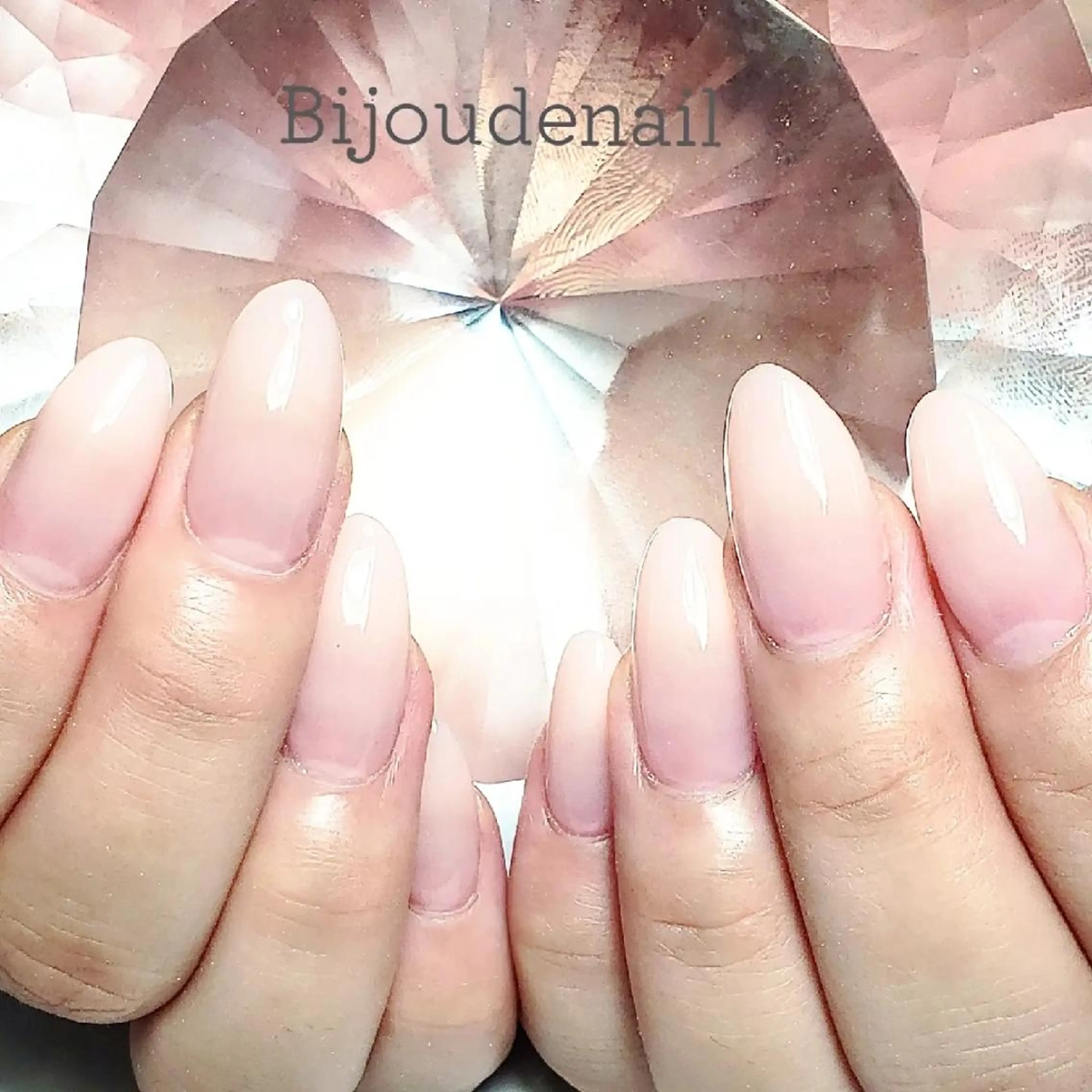 ネイル ハンドネイル ビジュード ネイルのネイルデザイン