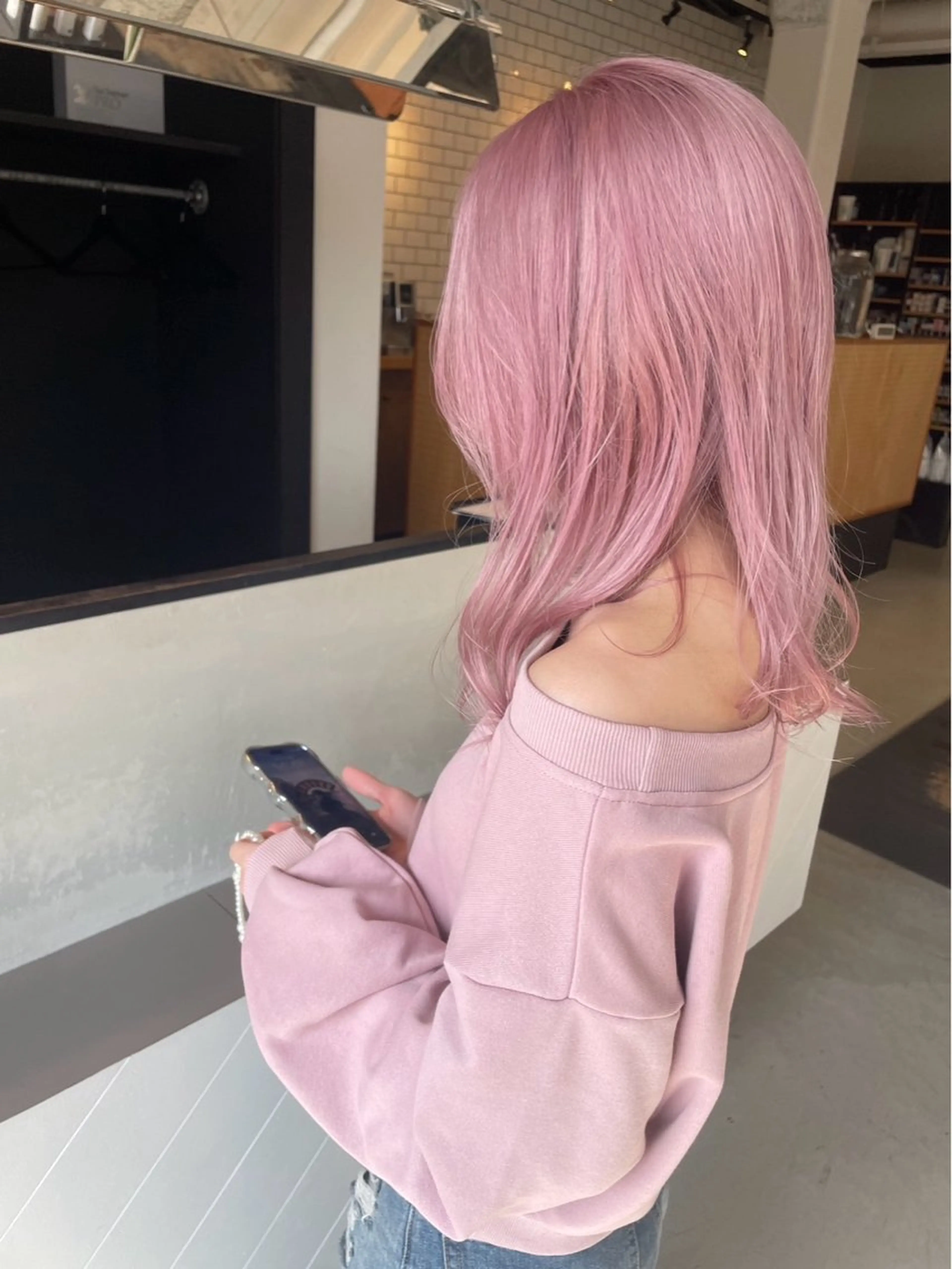 ミディアム カラー ブリーチ ピンクカラー ヘアカラー guinness所属・★美容柱★ 🔥はると🔥のヘアスタイル