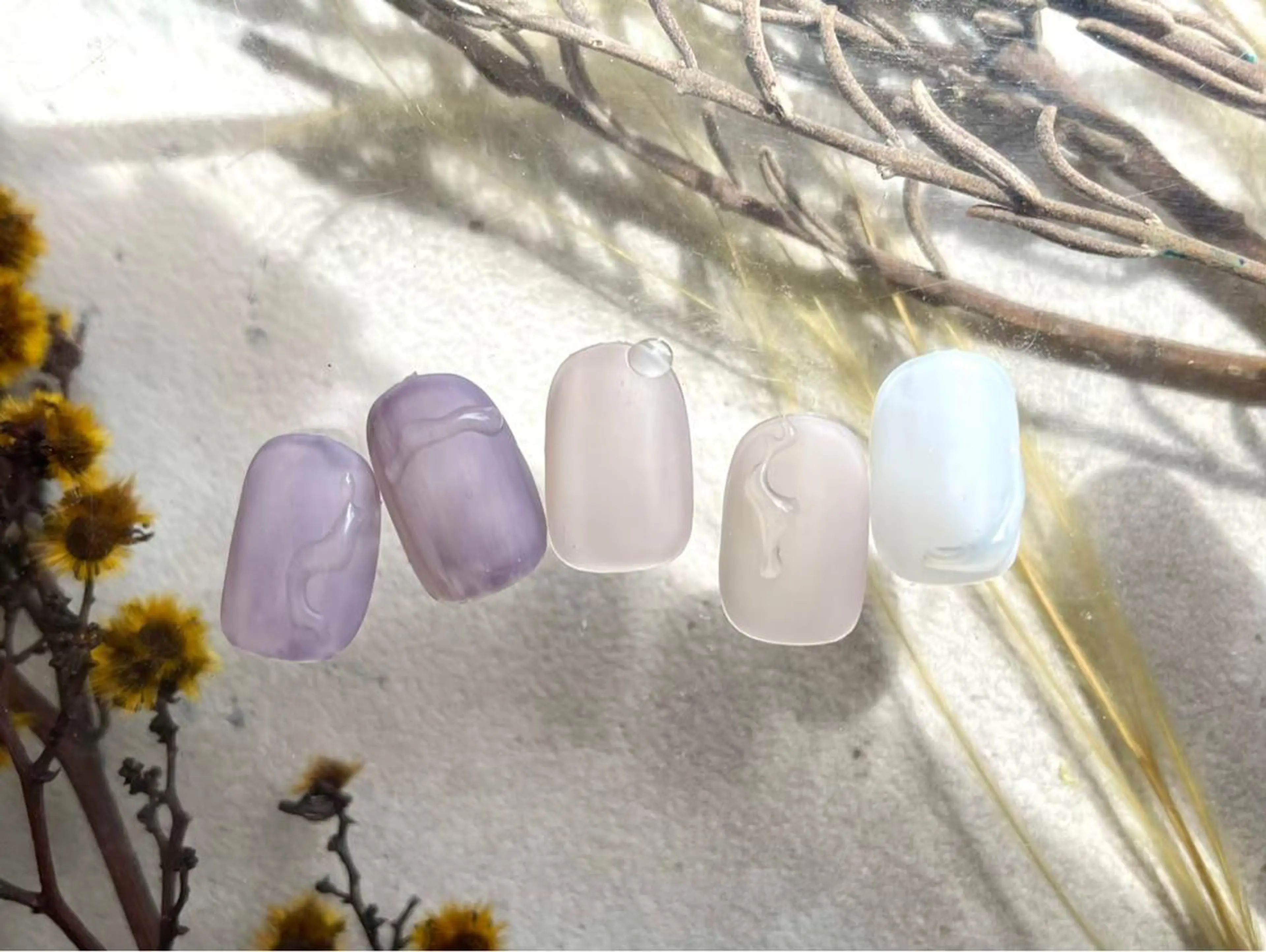 ネイル マットネイル ぷっくりネイル アトリエ １０３のネイルデザイン