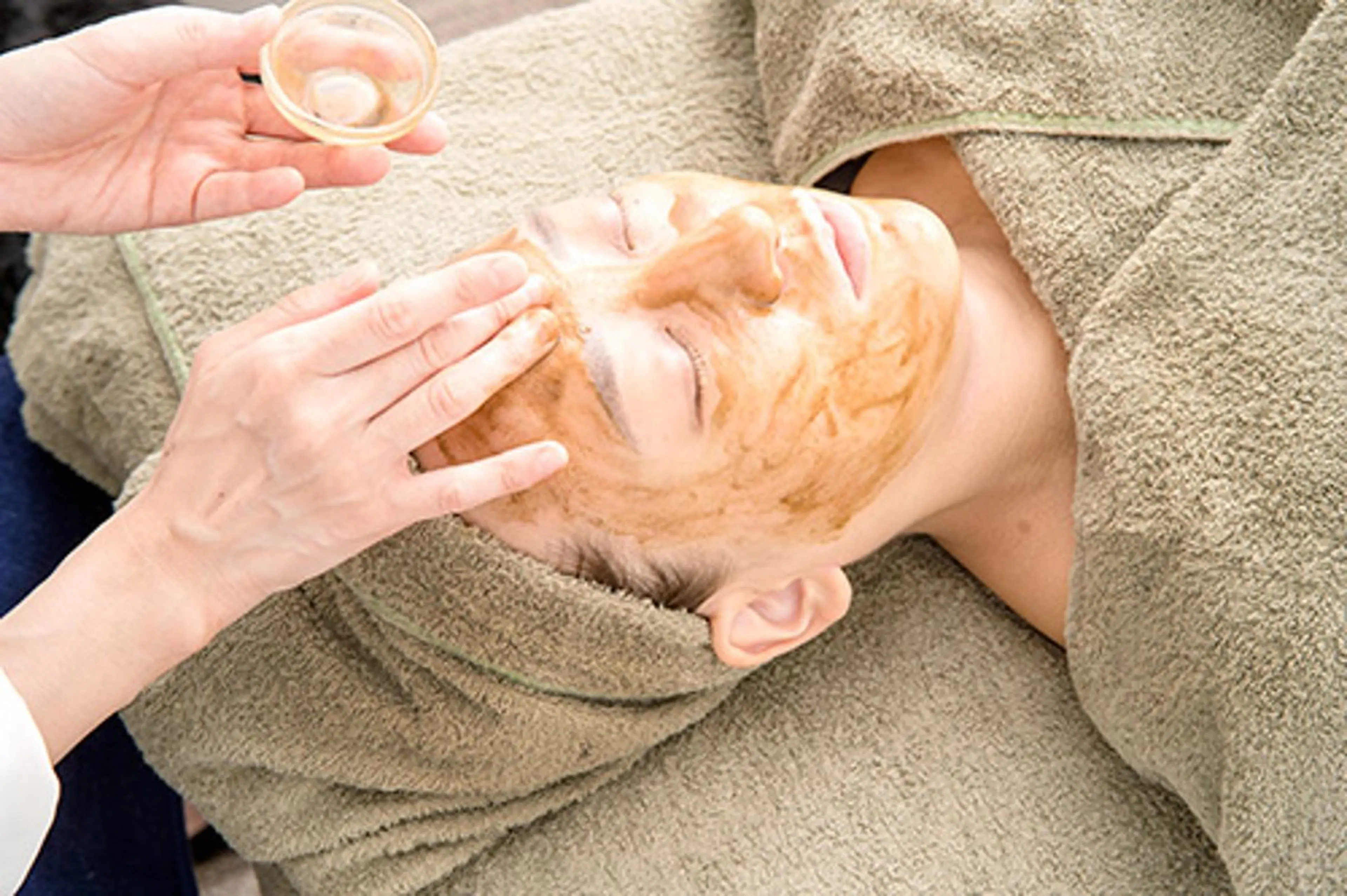 漢方ハーブピーリング《剥離なし》45分の写真