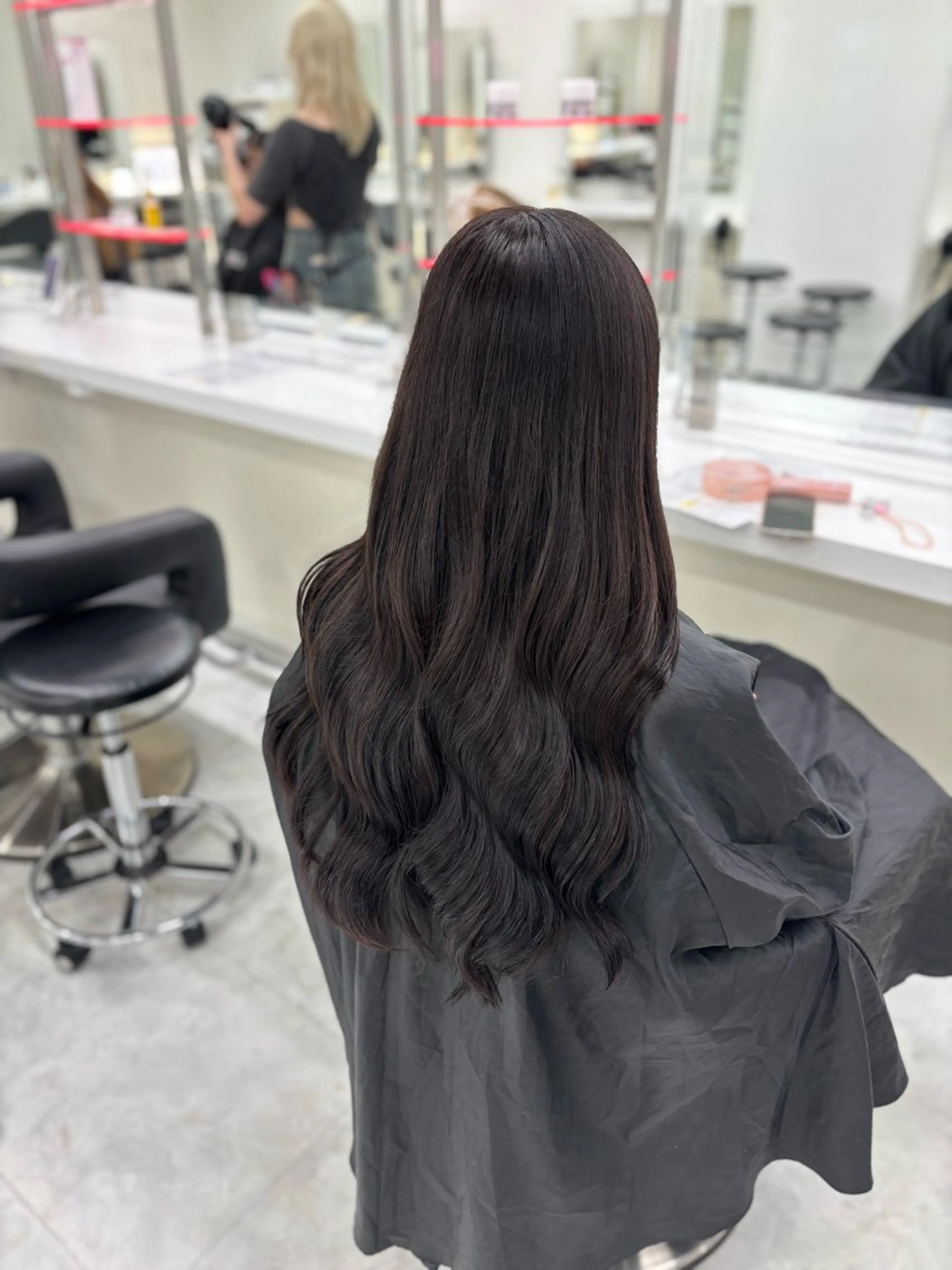 ロング カット ヘアカラー トリートメント ヘッドスパ ヘアセット まろっと艶感ブラウン ベージュ🤍まなかのヘアスタイル