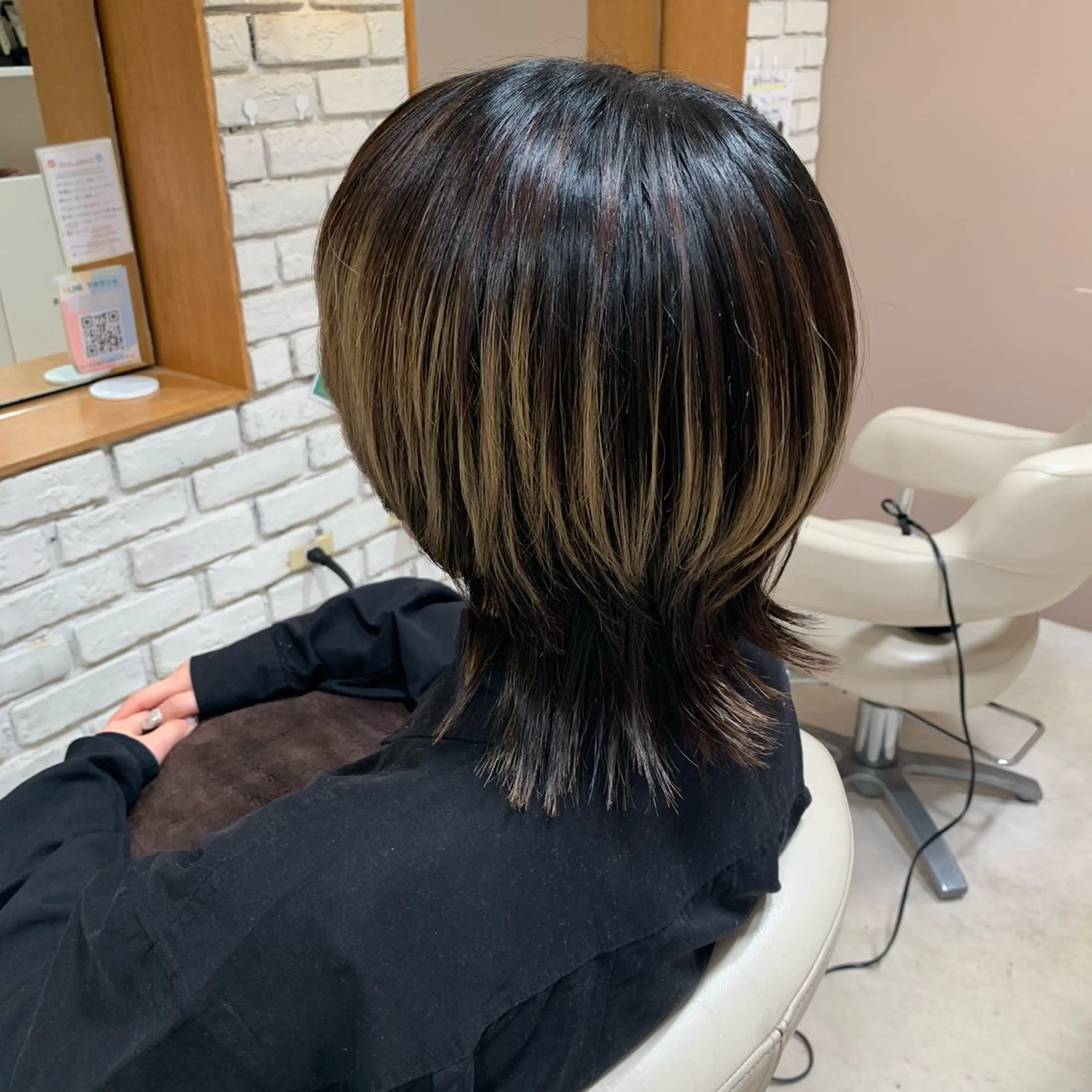 ミディアム 宮本 季奈のヘアスタイル