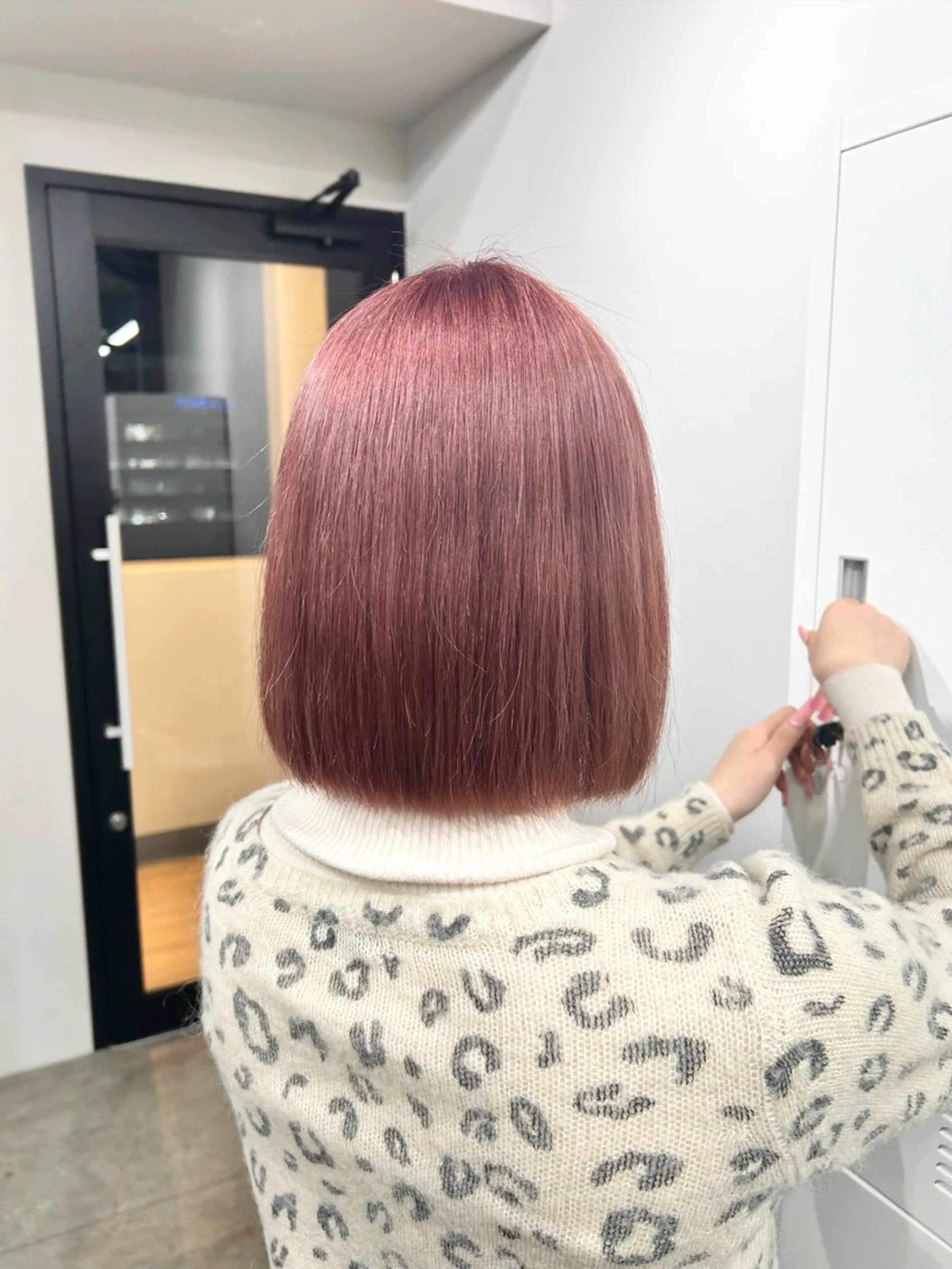 ショート カラー ベージュカラー ブリーチ ピンクカラー ピンクベージュ ボブ 透明感/ダブルカラー /🌸ERI🌸のヘアスタイル