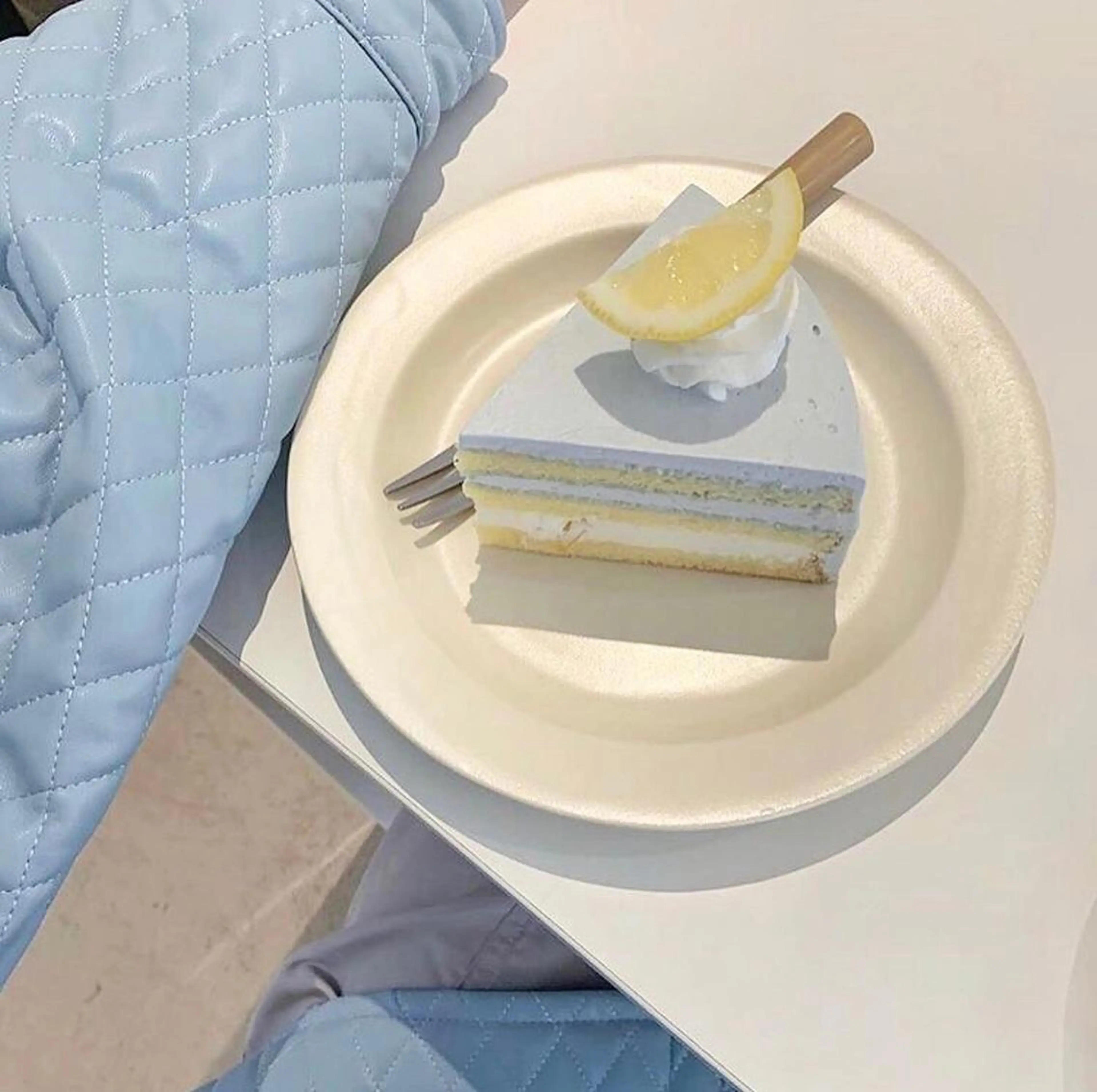 セミロング カラー パーマ ヘアアレンジ メンズ キッズ メンズブリーチ メンズハイトーン ベージュカラー ブリーチ 透明感カラー ヘアカラー GOTODAY SHAiRE SALON (原宿本店)所属・stylist 🎀 kanaのその他イメージ