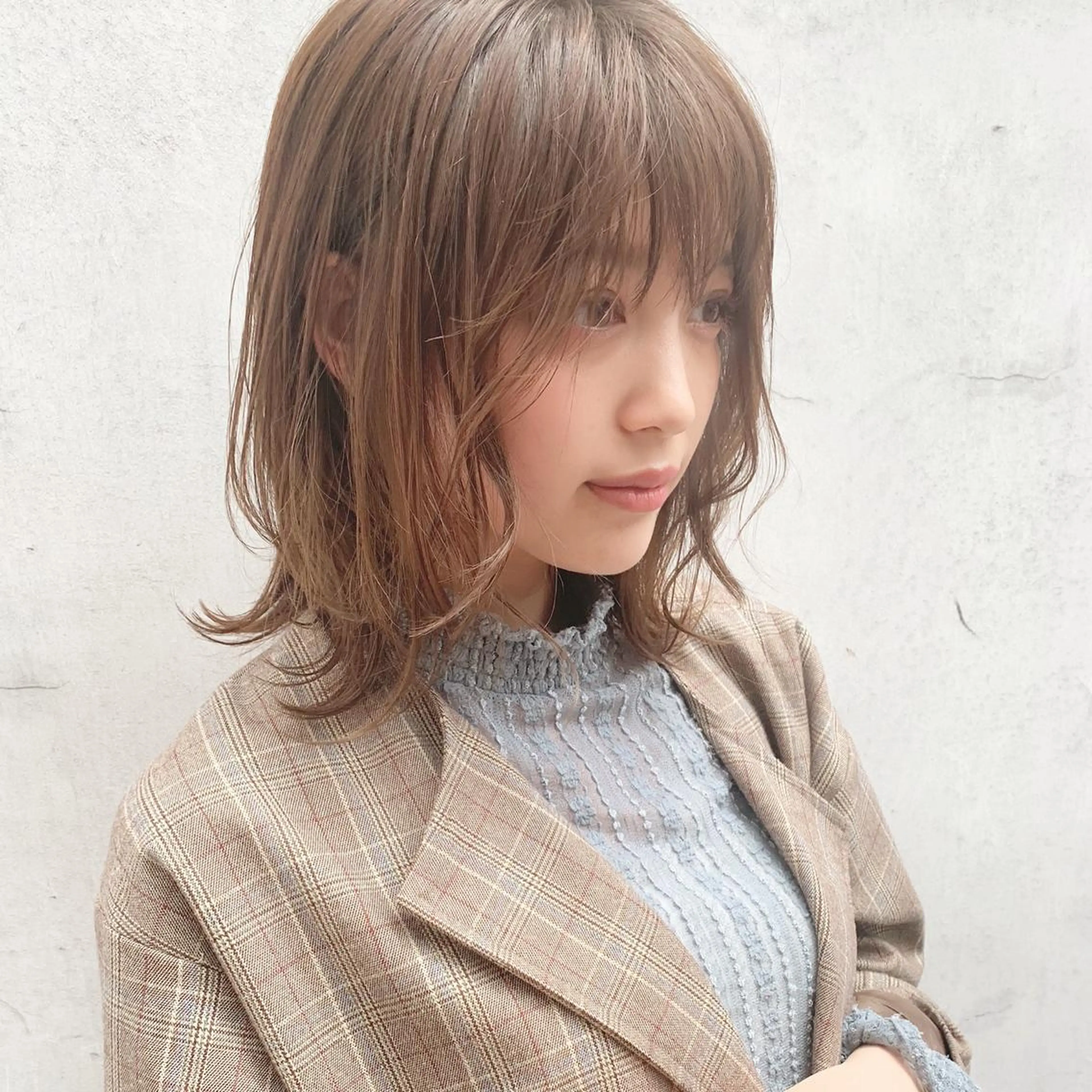 ミディアム カラー グレージュ ボブ くびれヘア 髪質改善カラー☆ ヘアアレンジmiyuのヘアスタイル