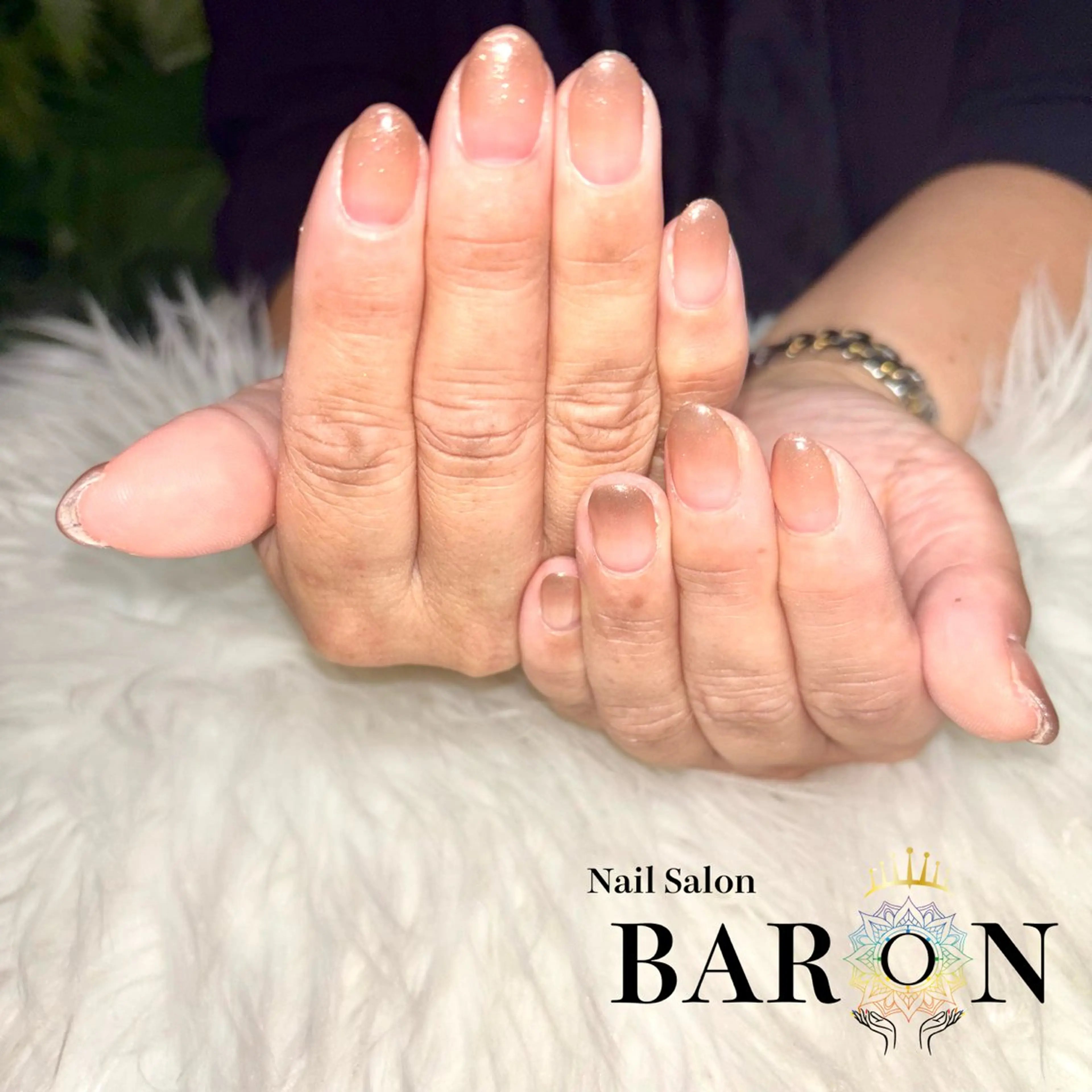 ネイル グラデーション ラメ(グリッター) ♛︎BARON♛︎ MASHIROのネイルデザイン