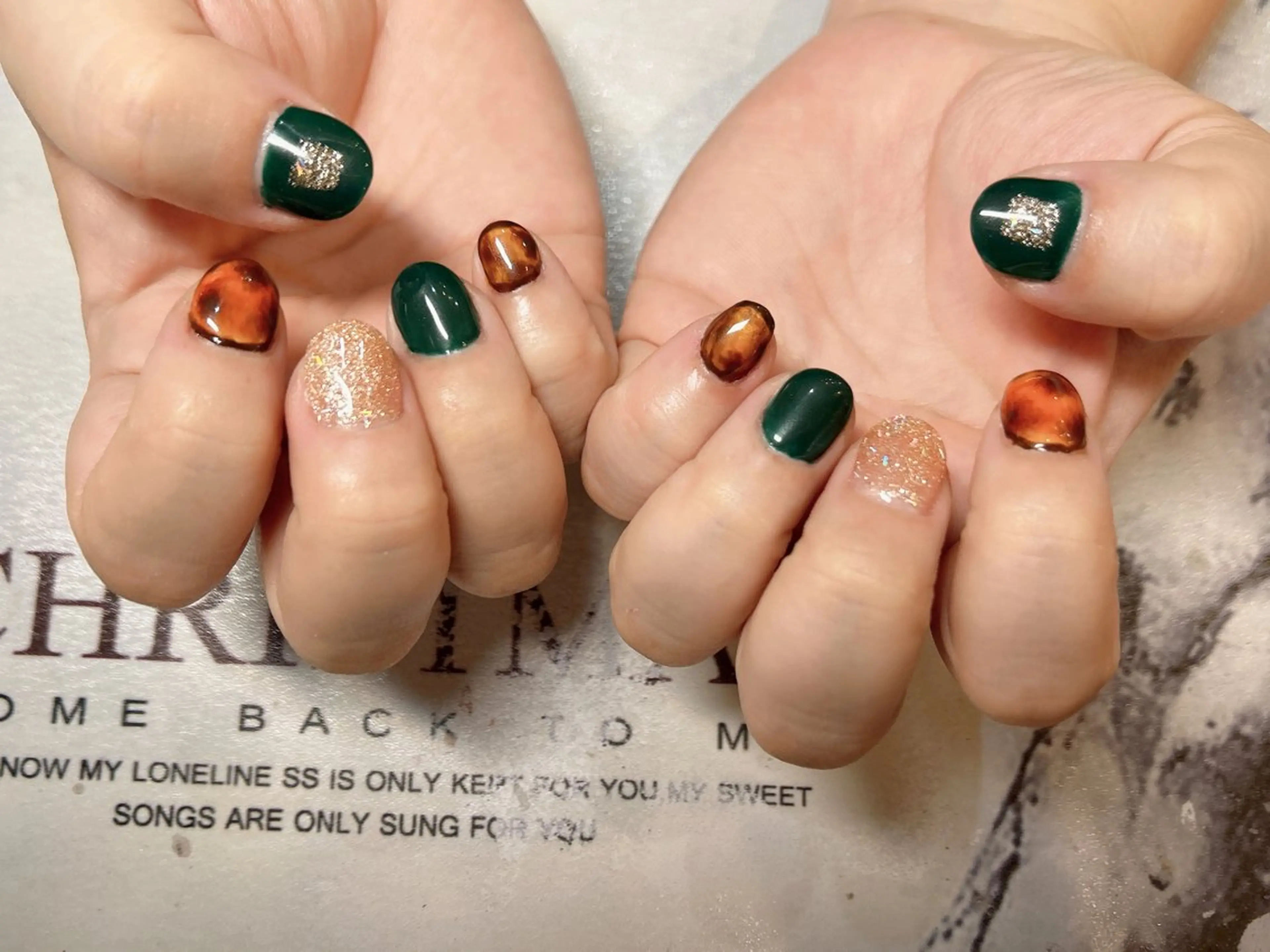 ネイル コウ ヨウのネイルデザイン