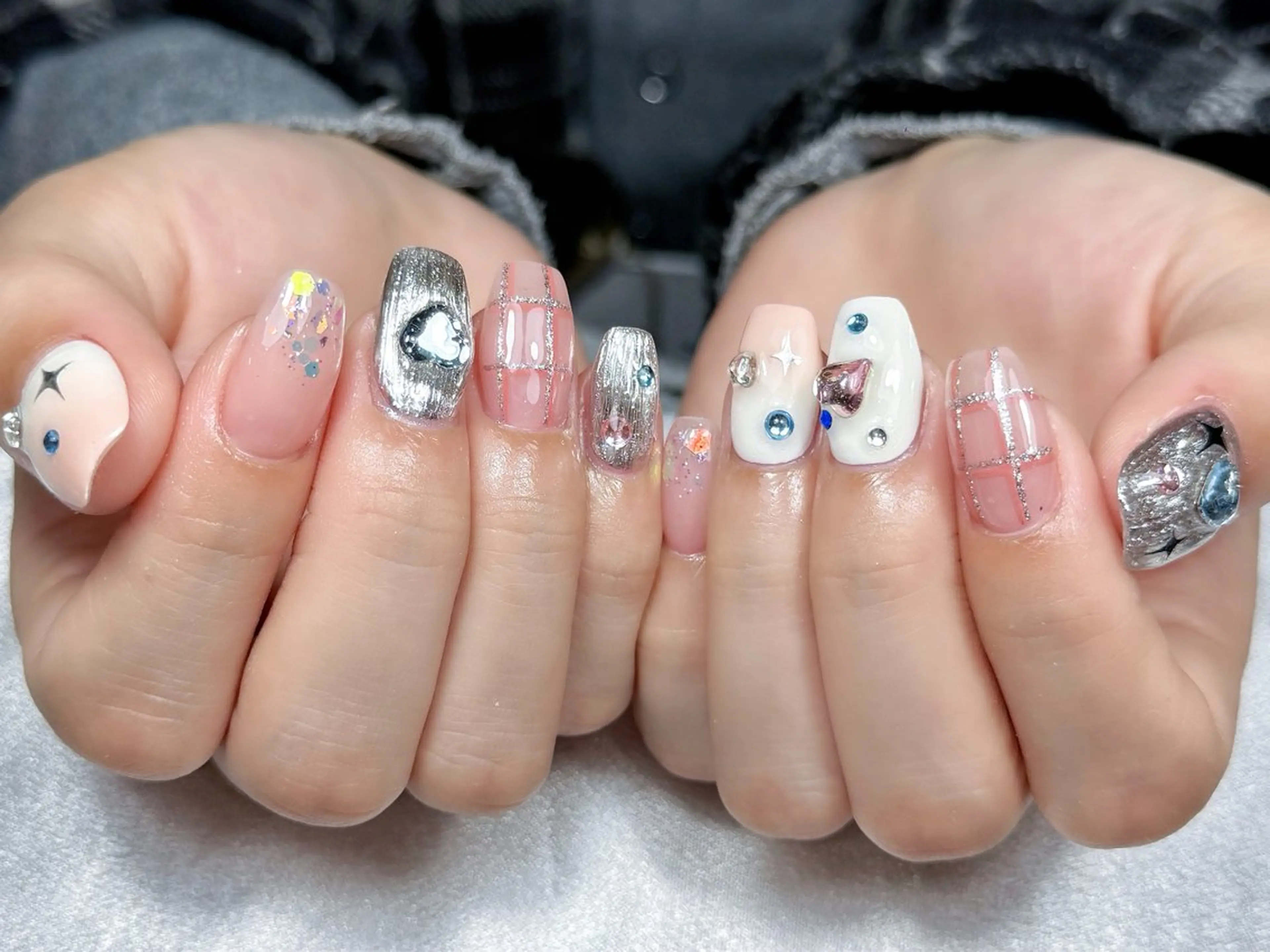 ネイル アートネイル 長さ出し ガーリー 韓国ネイル 持ち込み Rin Nail 新大久保店のネイルデザイン
