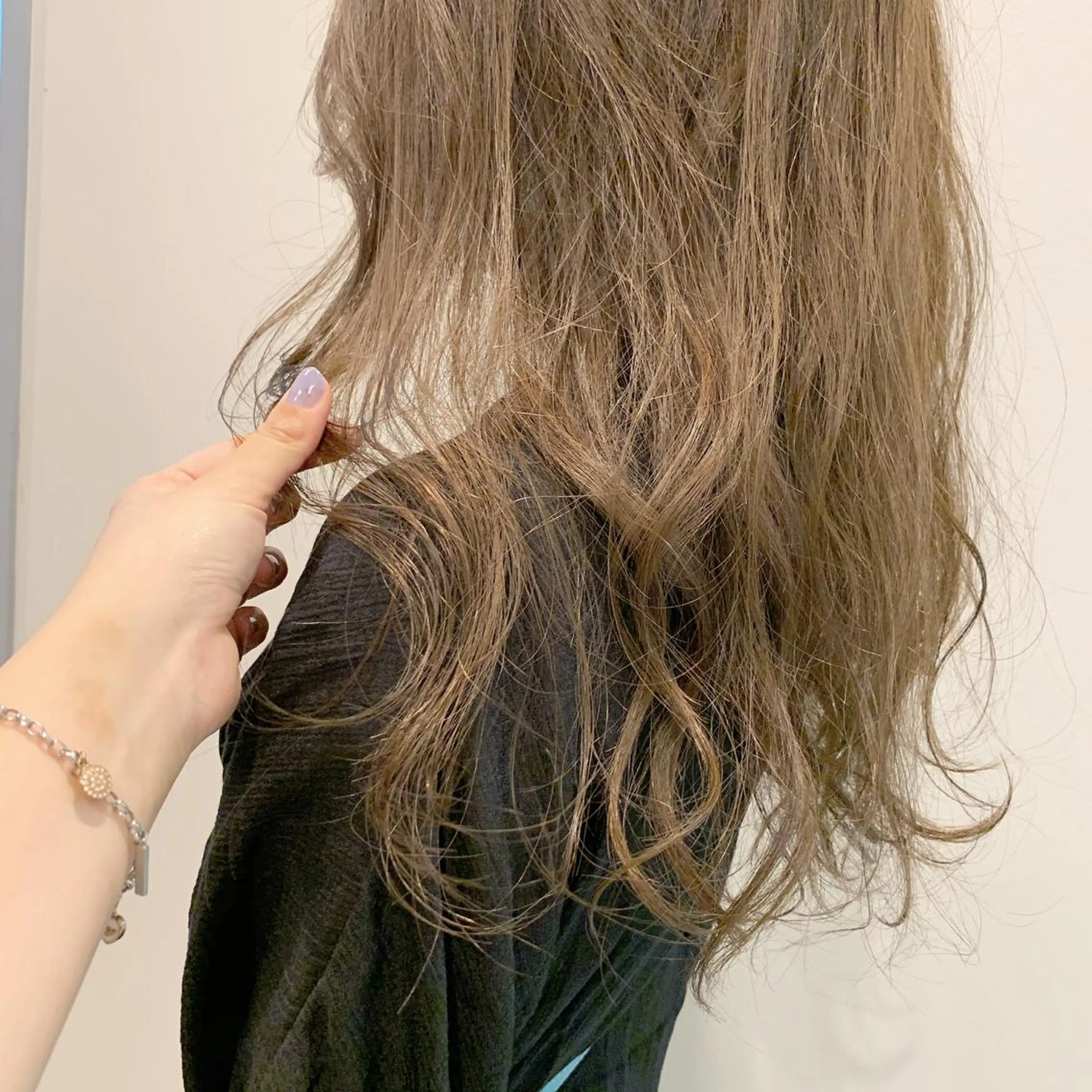 ロング カラー ヘアアレンジ 髪質改善period.所属・いしかわまい🎀 髪質改善特価サロンのヘアスタイル